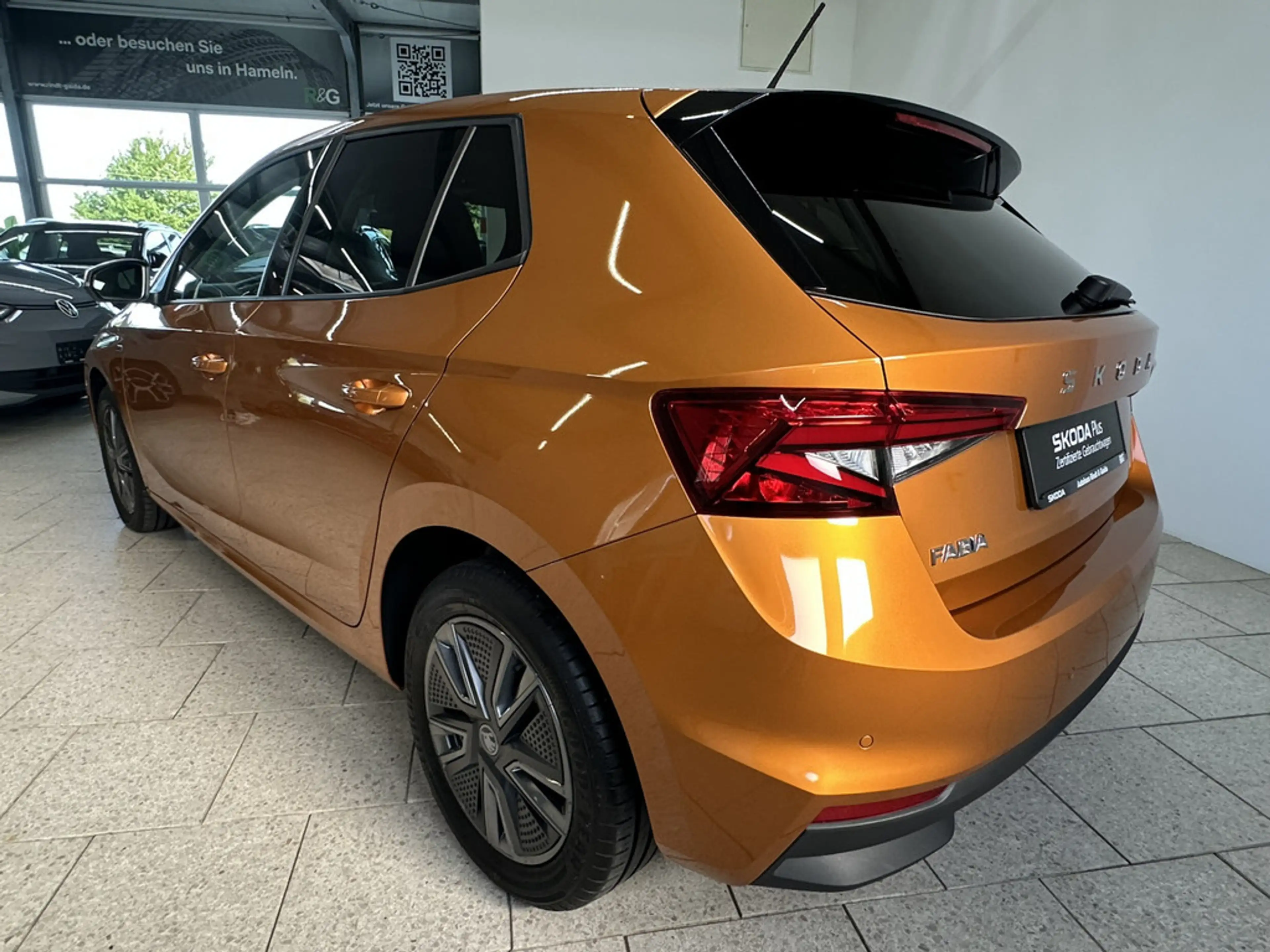 Skoda Fabia 1.0 TSI DSG Tour PDC SHZ KAMERA LED — photo 4