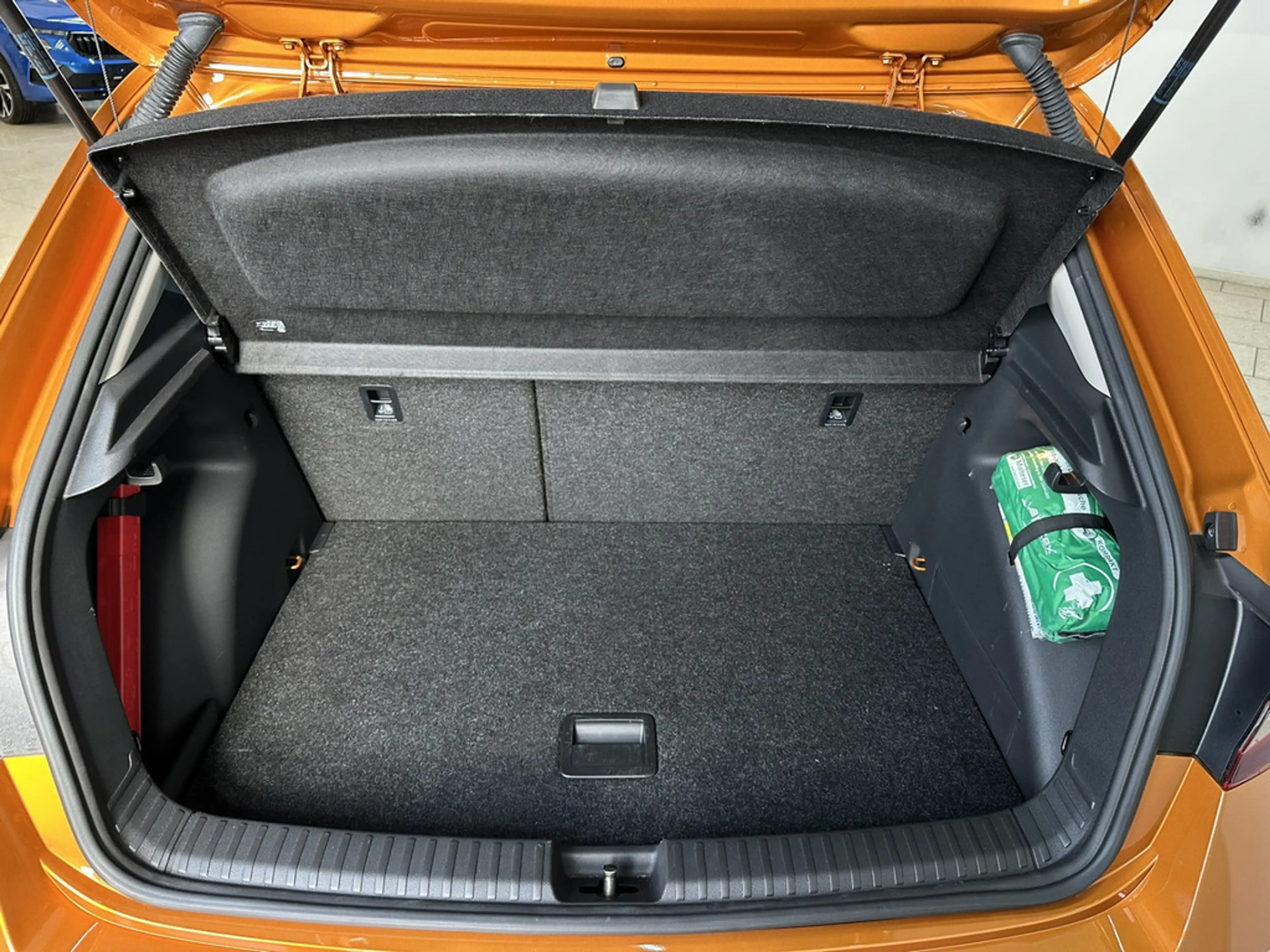 Skoda Fabia 1.0 TSI DSG Tour PDC SHZ KAMERA LED — photo 10