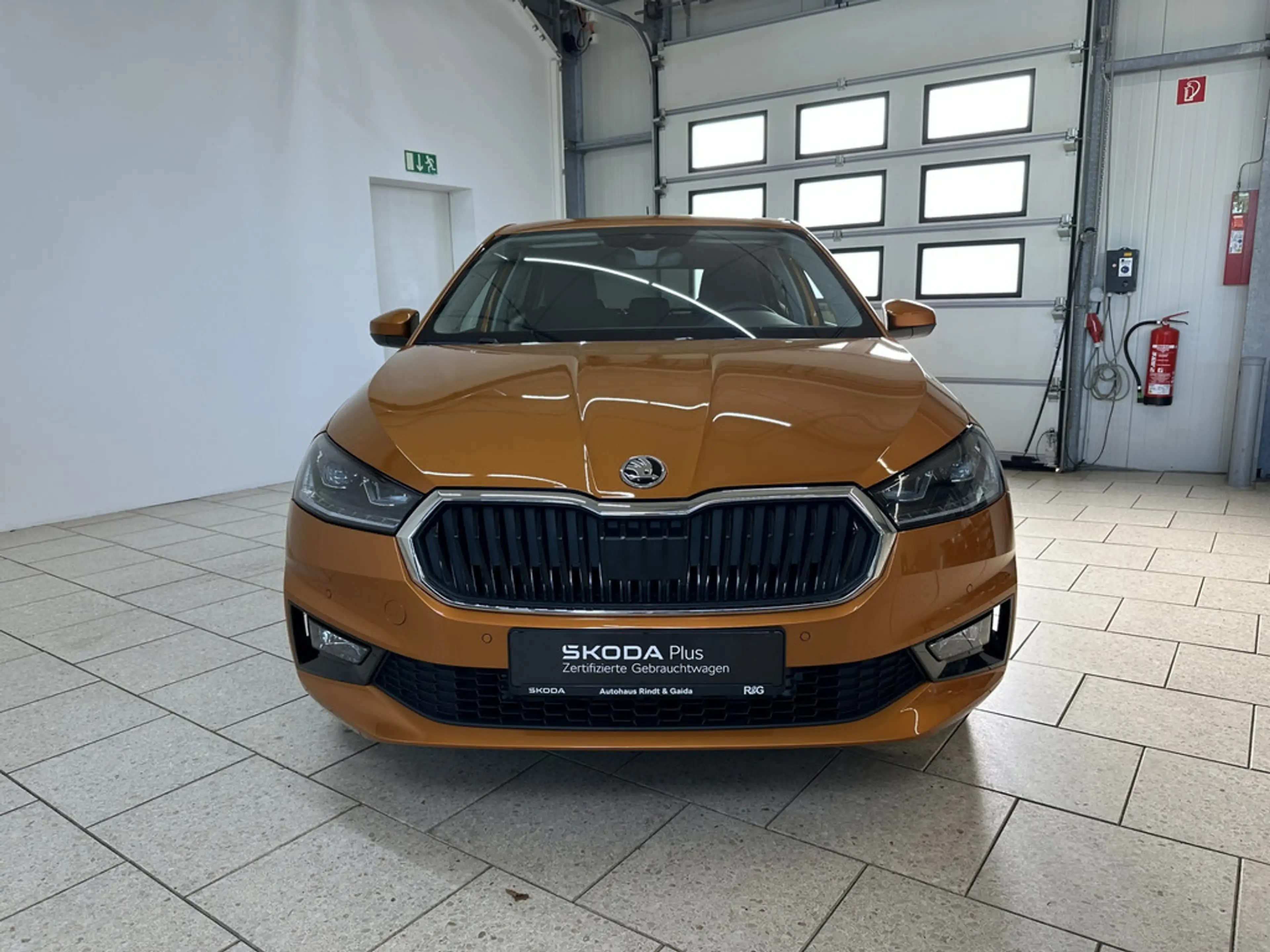 Skoda Fabia 1.0 TSI DSG Tour PDC SHZ KAMERA LED — photo 3