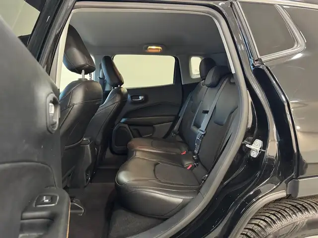 Jeep Compass view 12