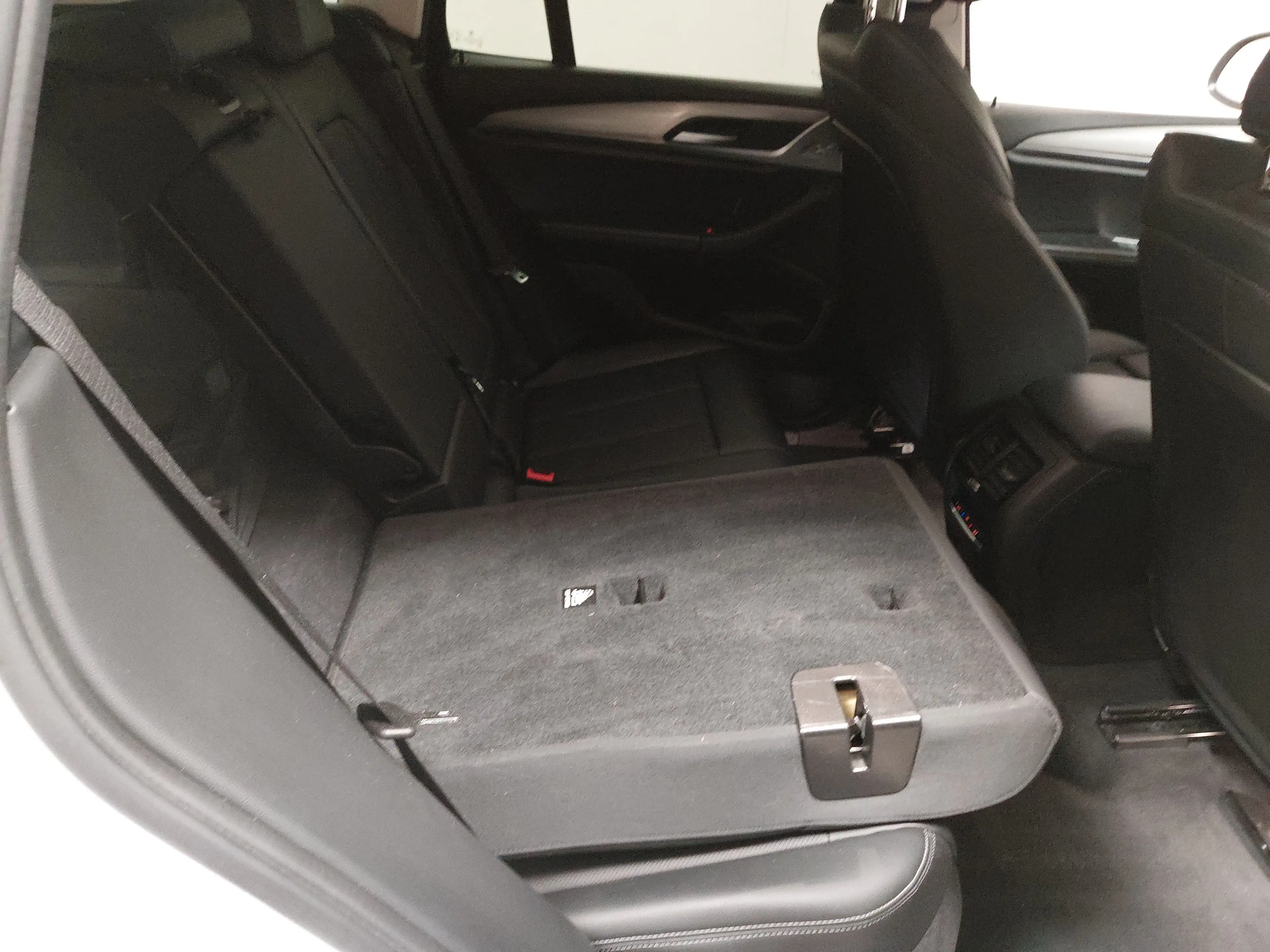 BMW X3 xDrive30e Leder Navi LC Pro HuD RFK LED AHK — photo 11