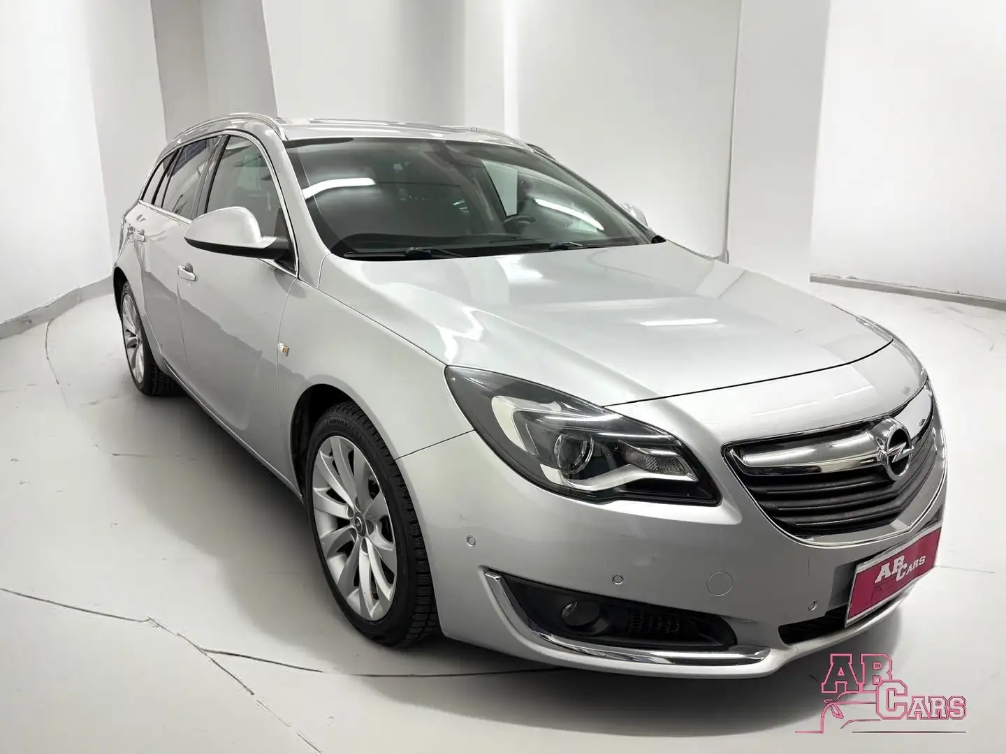 Opel Insignia 1.6 CDTI Start&Stop Sports Tourer Cosmo Grau - 2