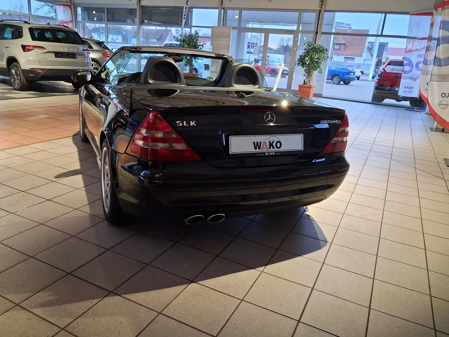 Mercedes-Benz SLK 32 AMG TÜV Inspektion Reifen u. Bremse Neu Negro - 2