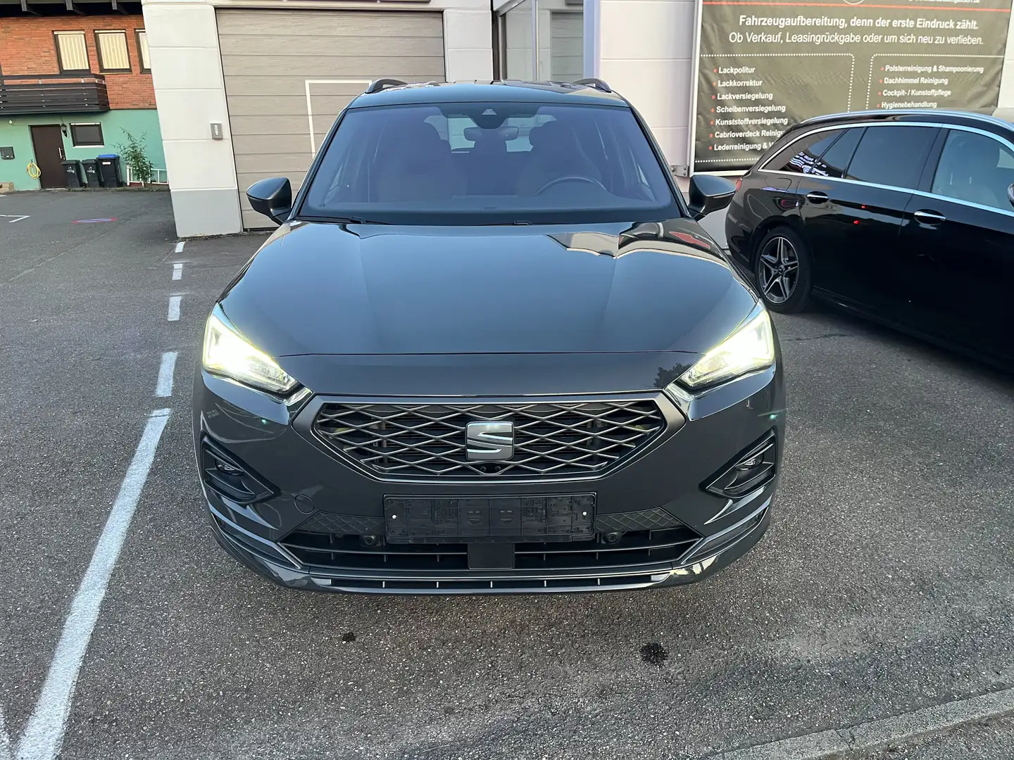 SEAT Tarraco 2.0 TDI DSG FR 4Drive AHK ACC Navi Digital Kamera Grau - 2