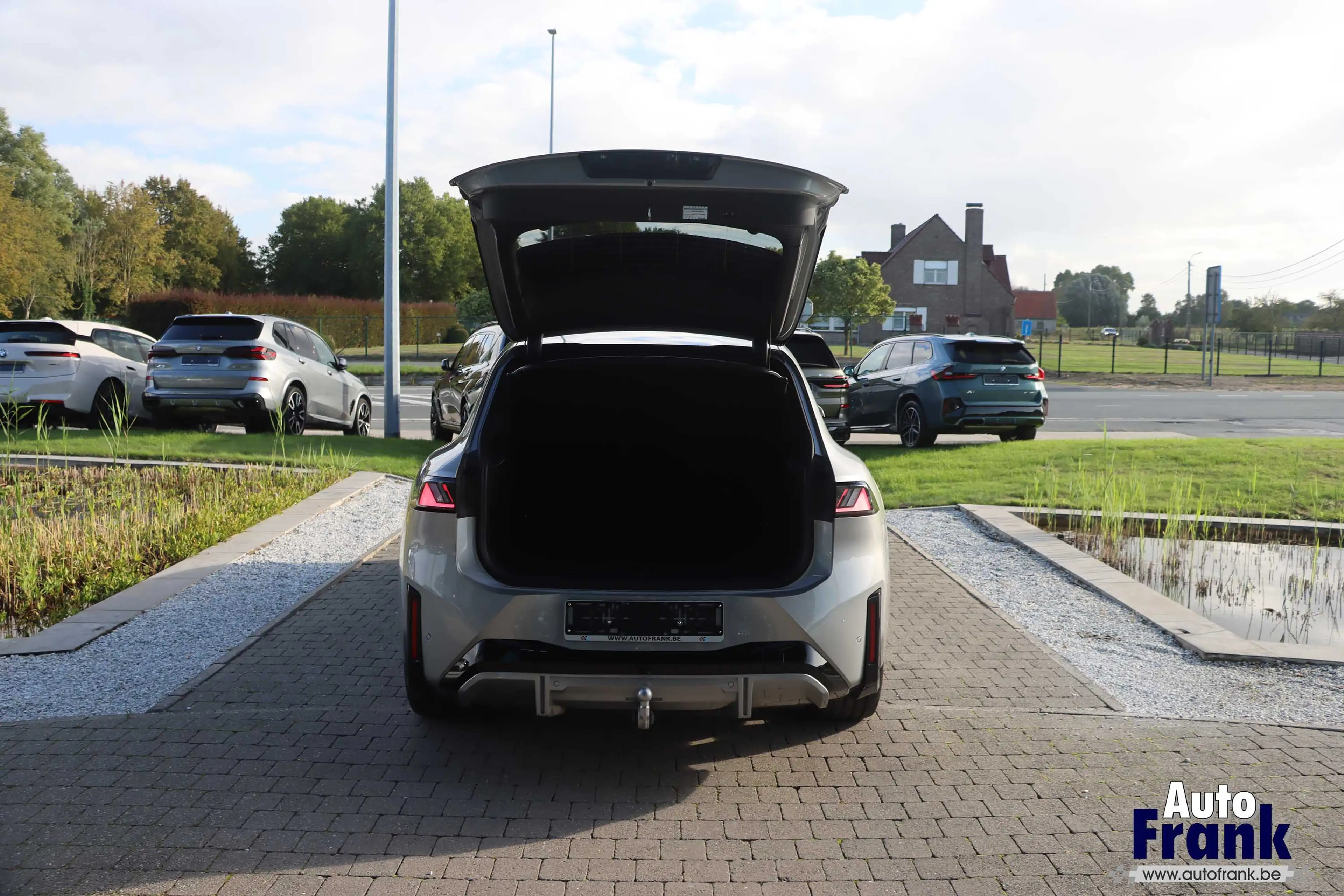 BMW iX3 50 / 4X4 / M-SPORT / TREKHK / 3D HUD / 360CAM / MEMORY / H&K — photo 15