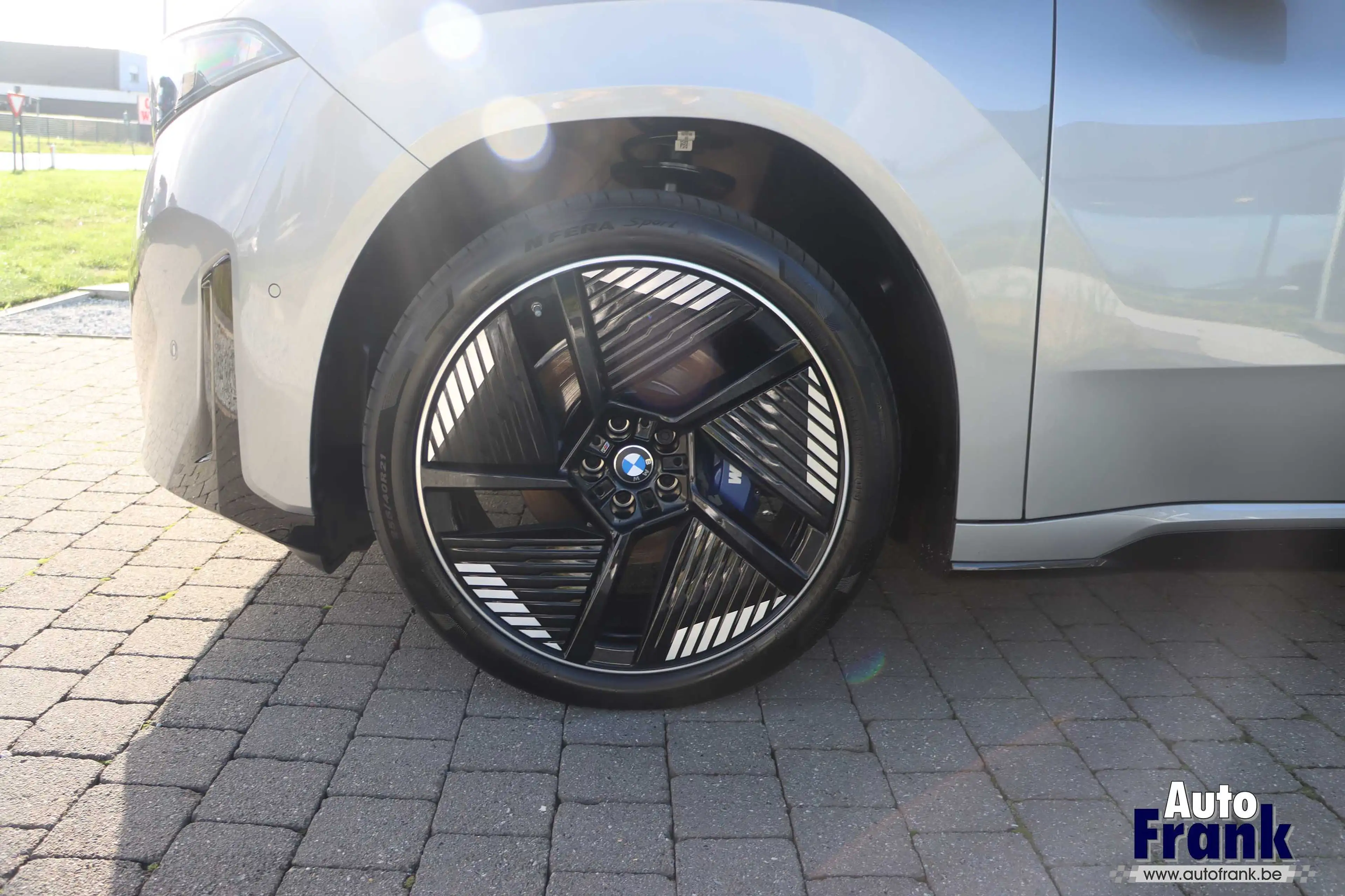 BMW iX3 50 / 4X4 / M-SPORT / TREKHK / 3D HUD / 360CAM / MEMORY / H&K — photo 4