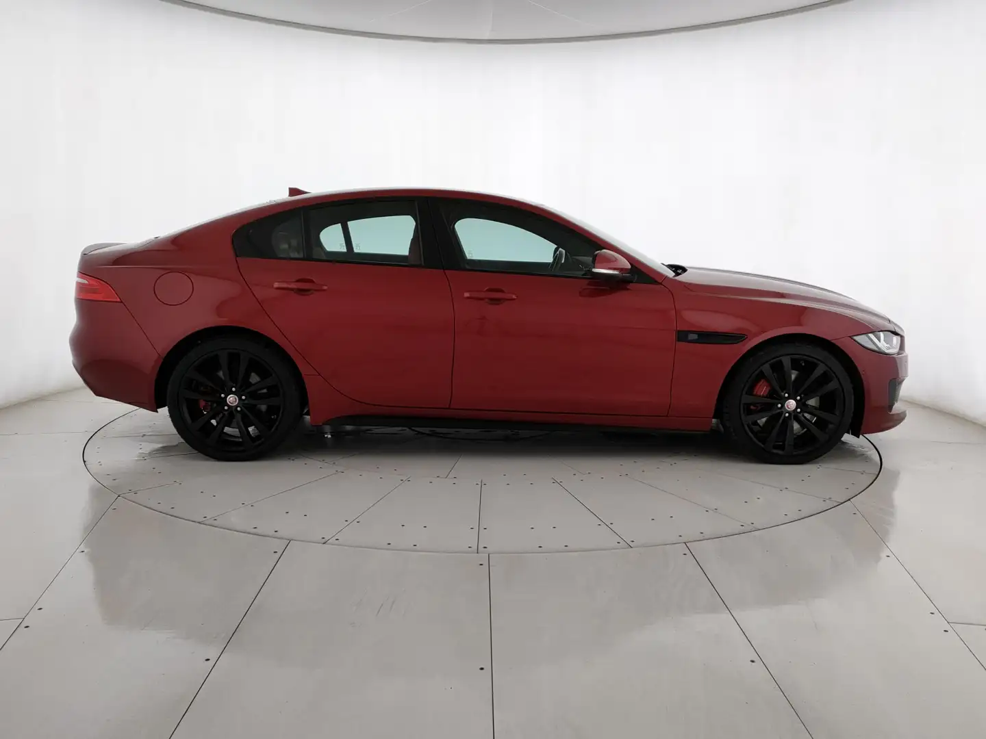 Jaguar XE XE 3.0 V6 S 340cv auto Červená - 2