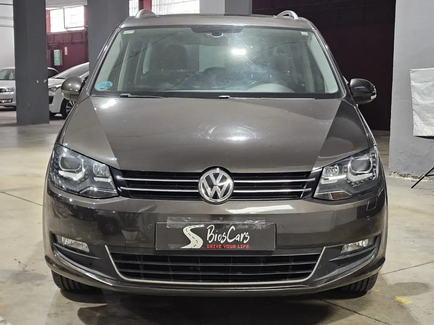 Volkswagen Sharan 2.0TDI Advance 110kW Marrón - 2