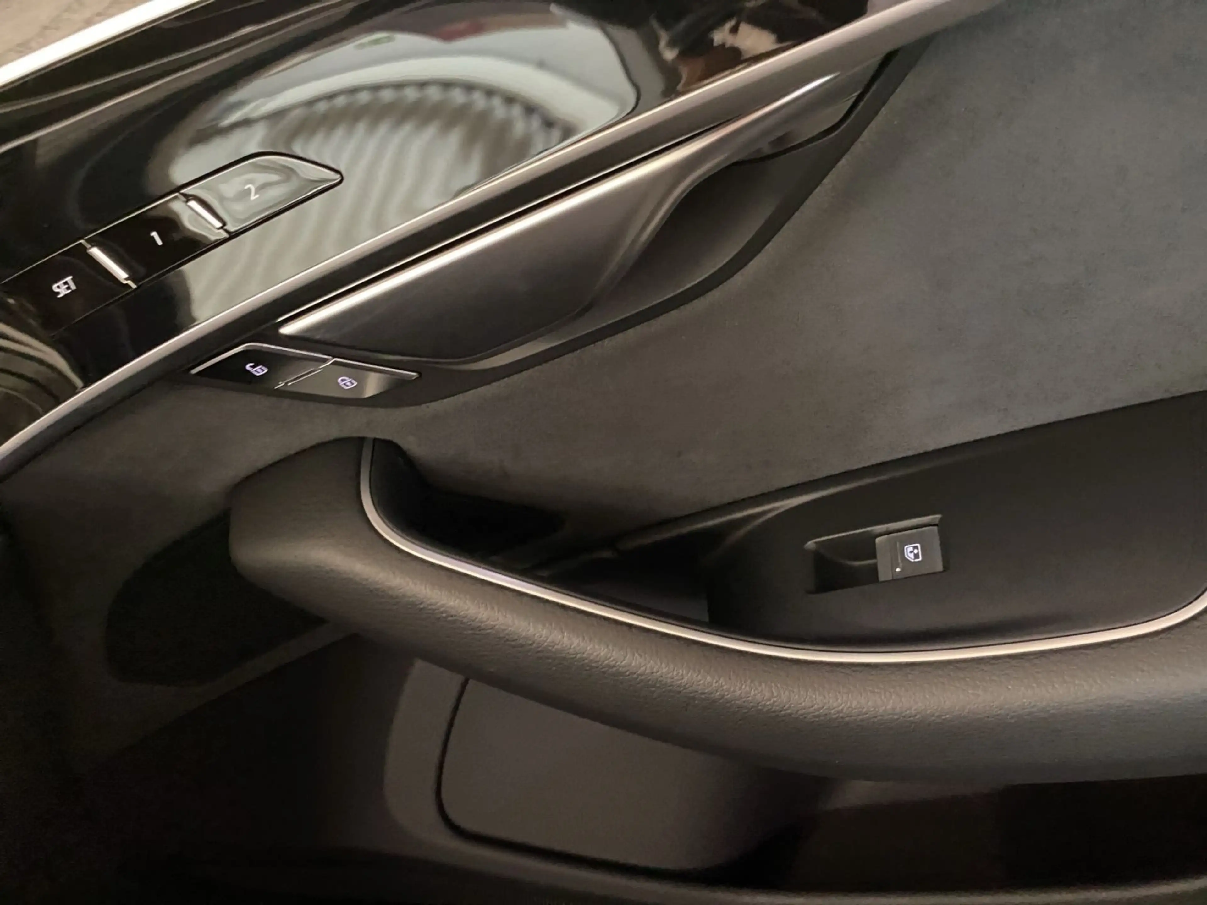 Audi A8 50 TDI Allradlenkung*AHK*Matrix — photo 15