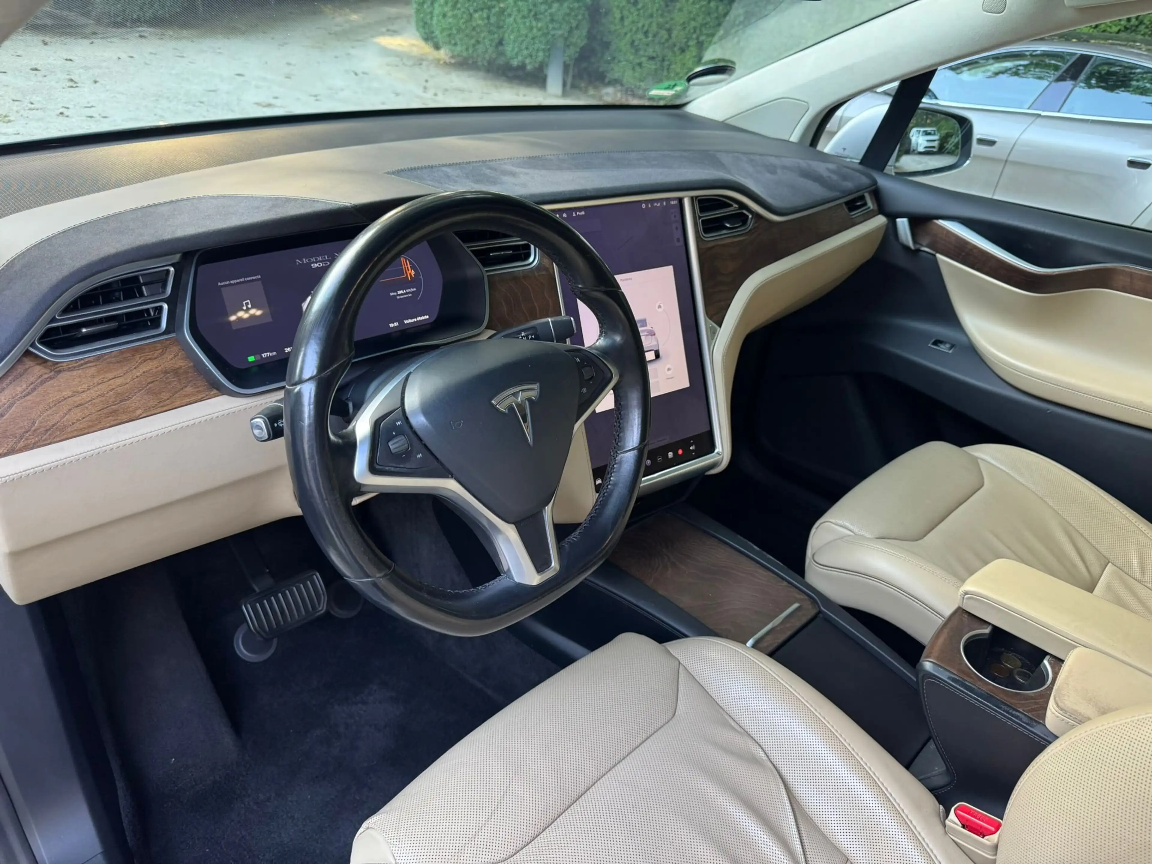 Tesla Model X 90D Dual motor/Autopilot/MCU2/Towhook/Ventilated — photo 14