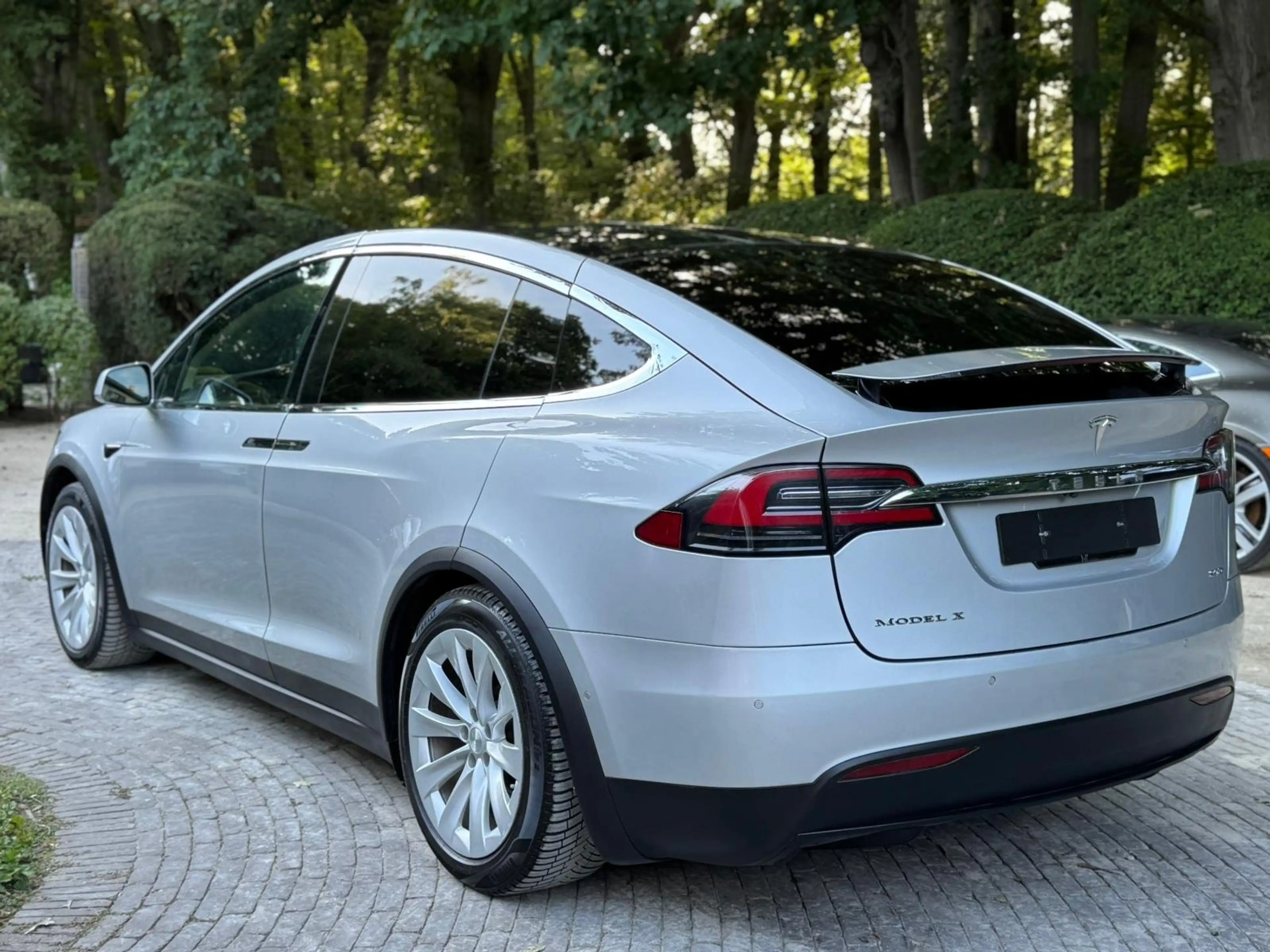 Tesla Model X 90D Dual motor/Autopilot/MCU2/Towhook/Ventilated — photo 6