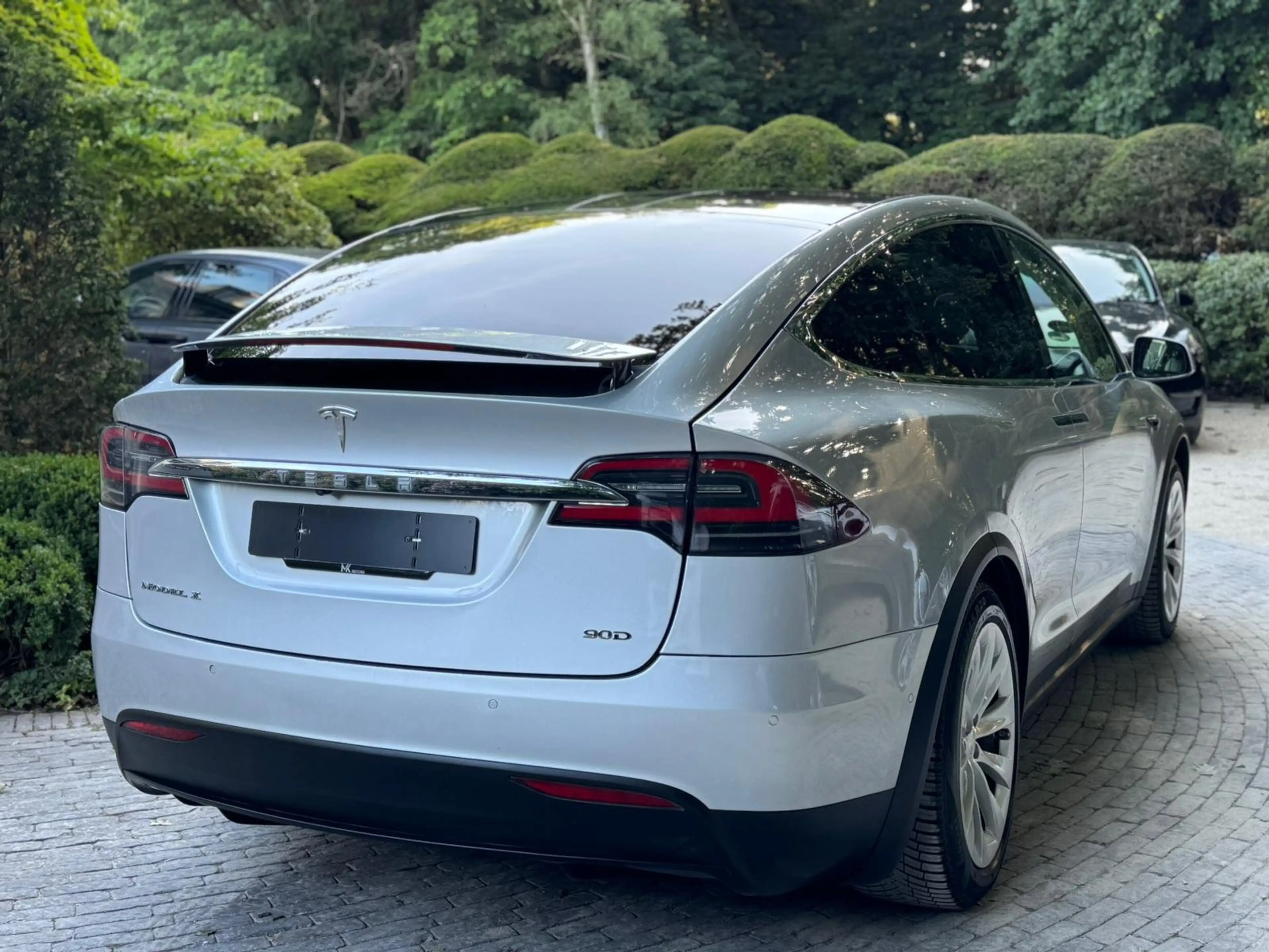 Tesla Model X 90D Dual motor/Autopilot/MCU2/Towhook/Ventilated — photo 9
