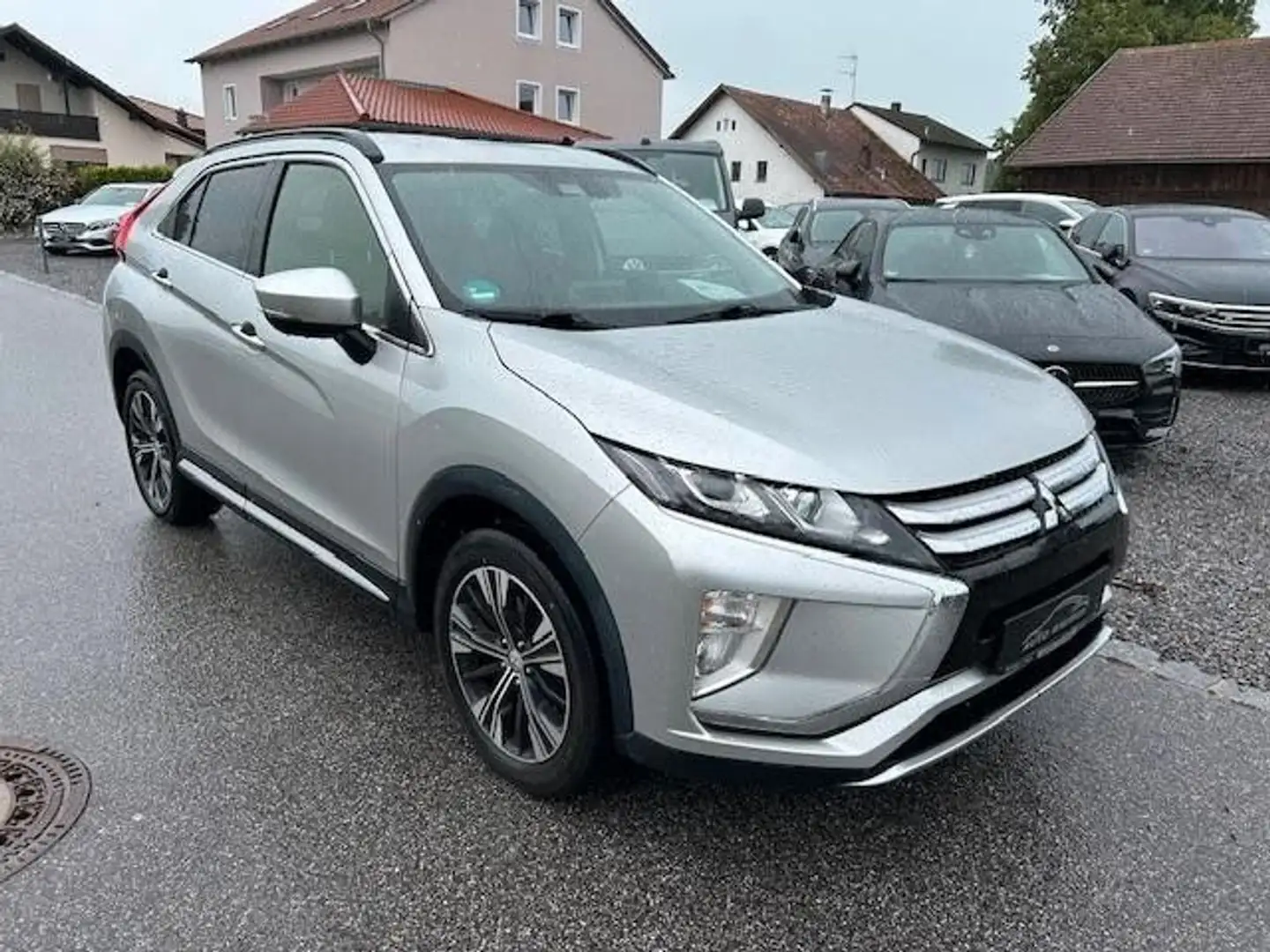 Mitsubishi Eclipse Cross Plus 2WD *DAB*SHZ* Silber - 1