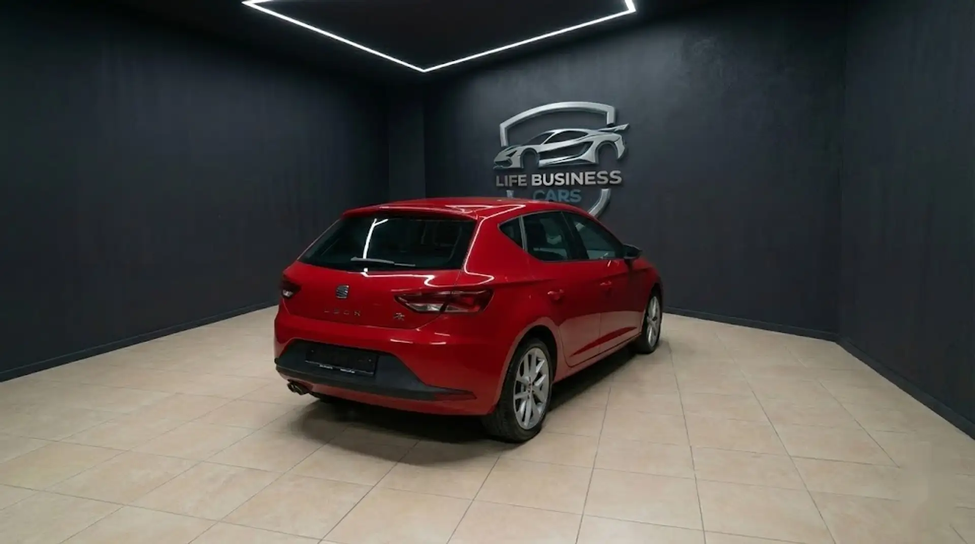 SEAT Leon ST 2.0TDI CR S&S FR 184 Rojo - 2