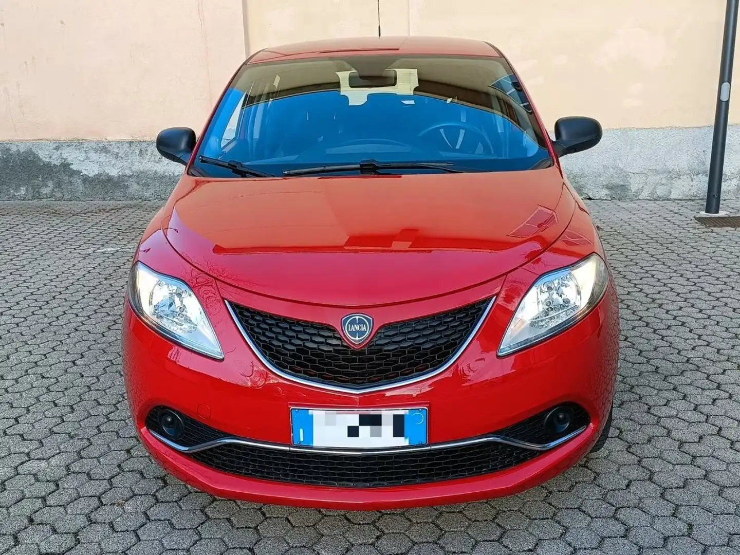 Lancia Ypsilon Rosso - 1
