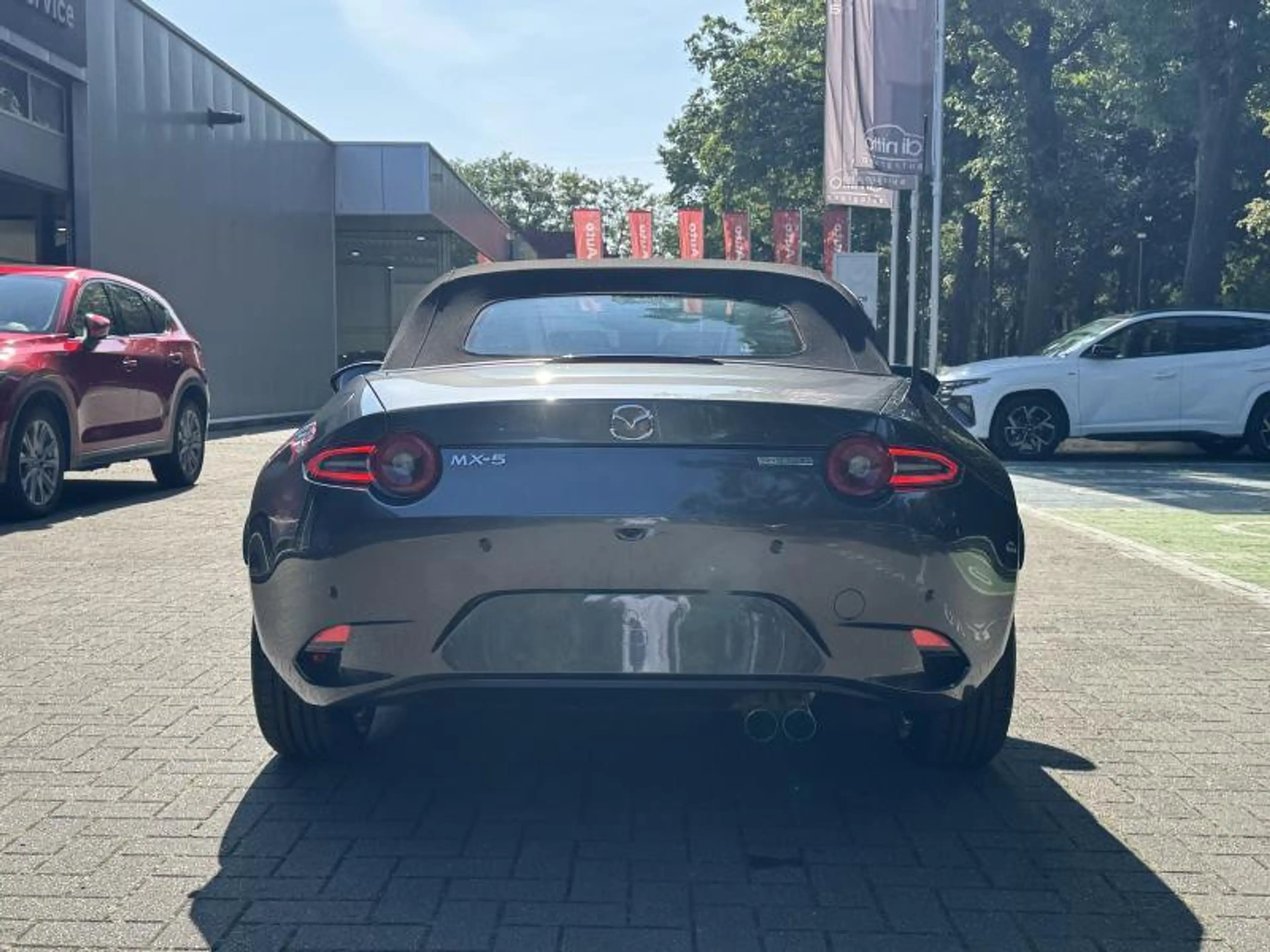 Mazda MX-5 1.5 Skyactiv-G 132hp Homura Roadster — photo 6