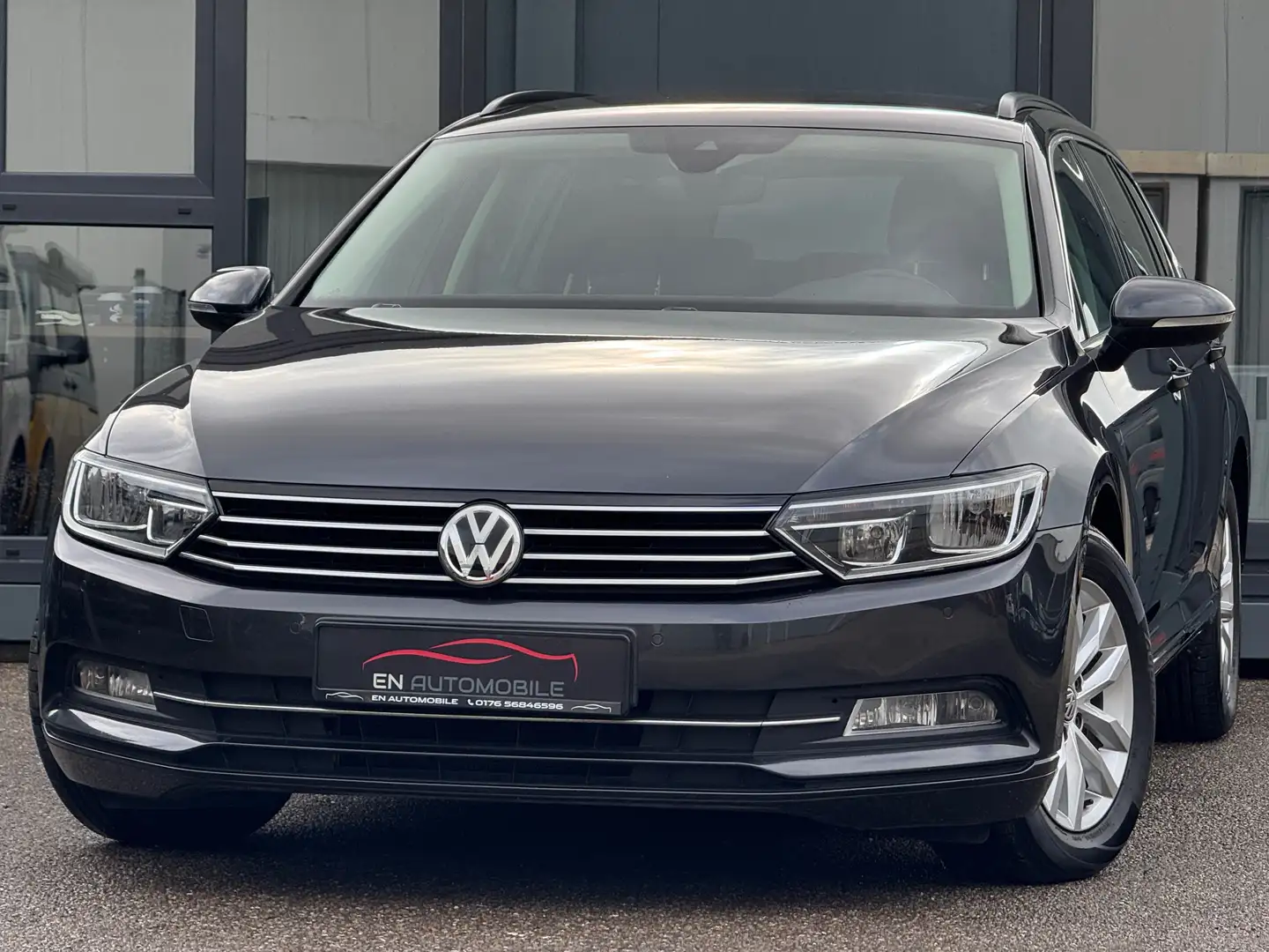 Volkswagen Passat Variant Comfortline DSG|Kamera|PDC|FrontAssist|SHZ|2.Hand| Grau - 1