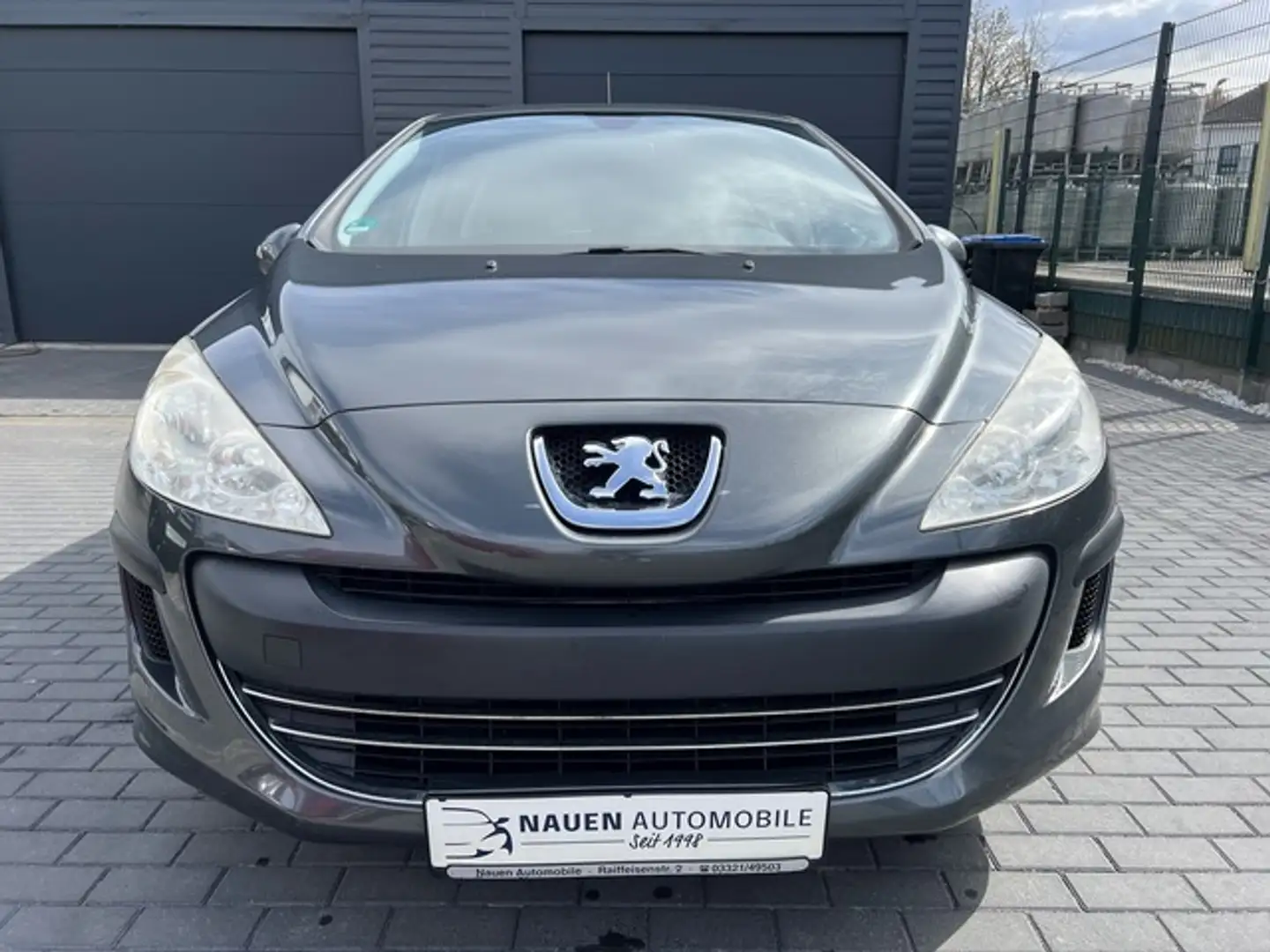 Peugeot 308 Tendance 1.6 Klimatronic+Tempomat+TÜV+ Gris - 2