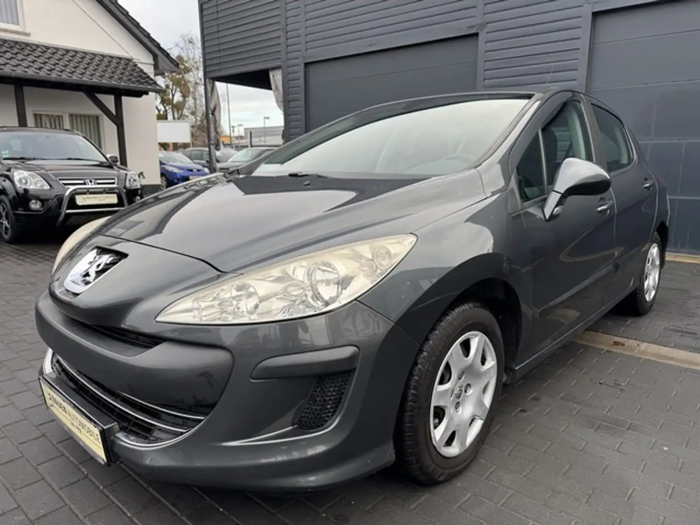 Peugeot 308 Tendance 1.6 Klimatronic+Tempomat+TÜV+ Gris - 1