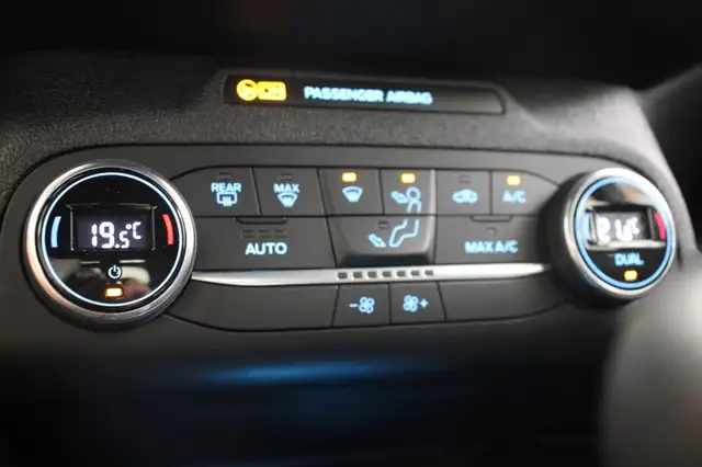 Ford Focus view 7