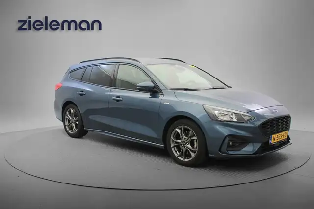 2021 Ford Focus in Grey for sale