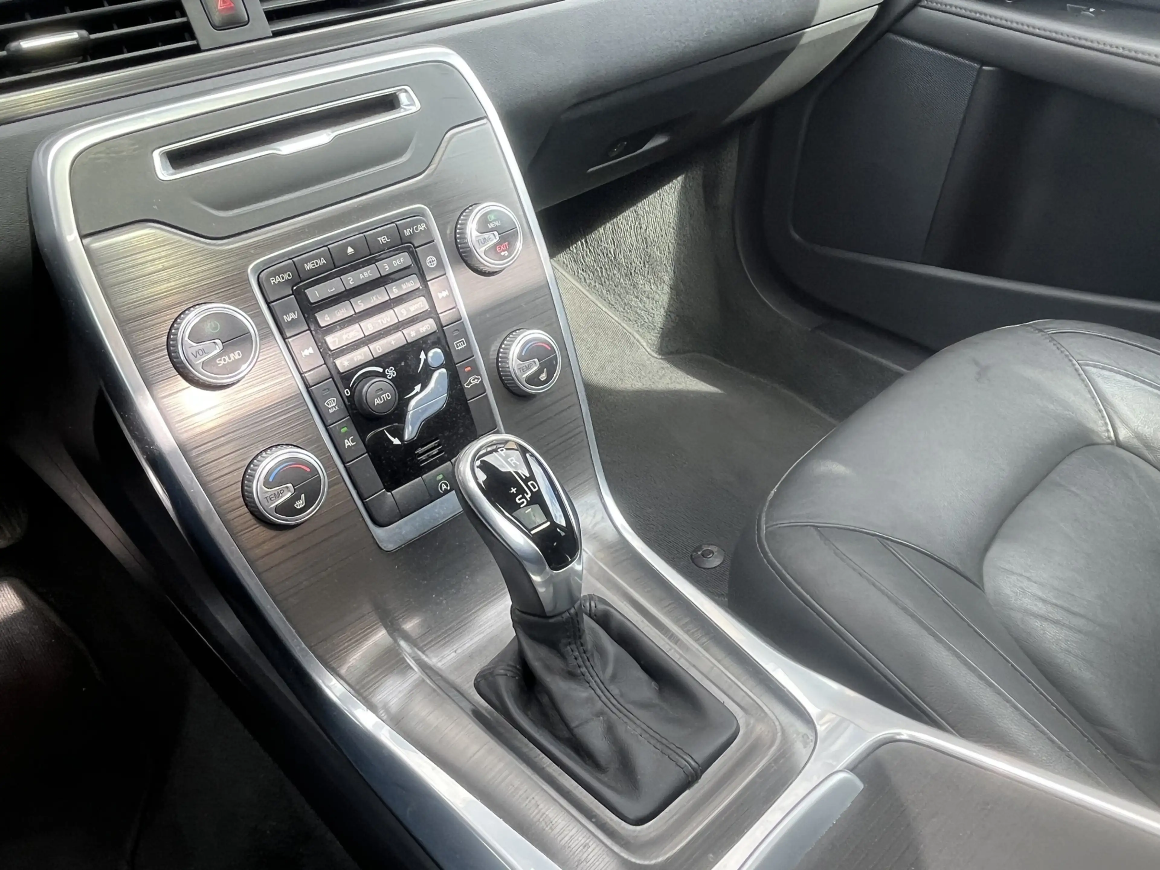 Volvo S80 1.6 D2 Summum, Automaat, euro 6 — photo 23
