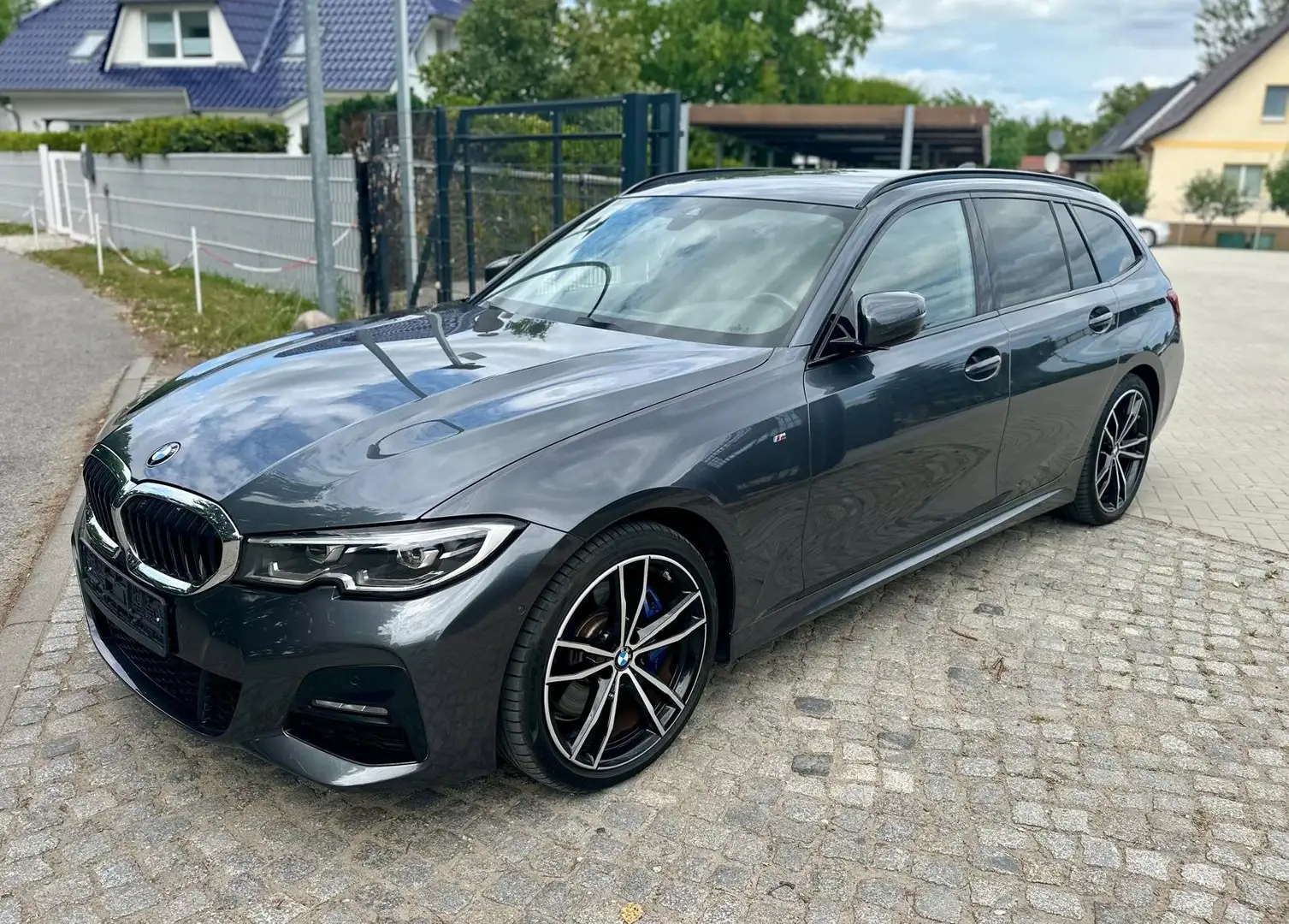 BMW 320 320 d Touring M Sport*LED*PDC*Kamera*D.Cockpit Gris - 1