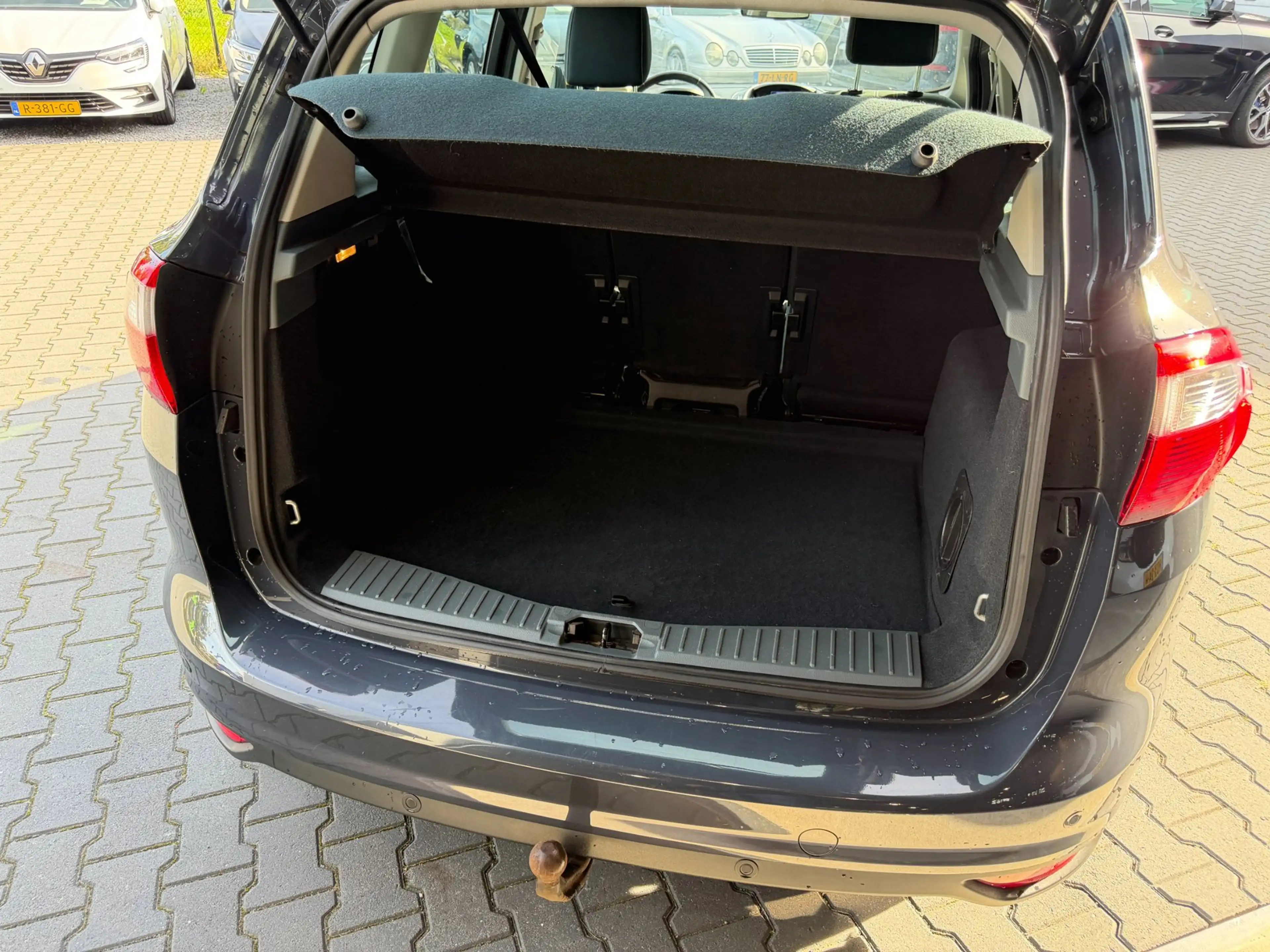 Ford C-Max 1.6 EcoBoost Titanium trekhaak 4 seizoenen banden — photo 7