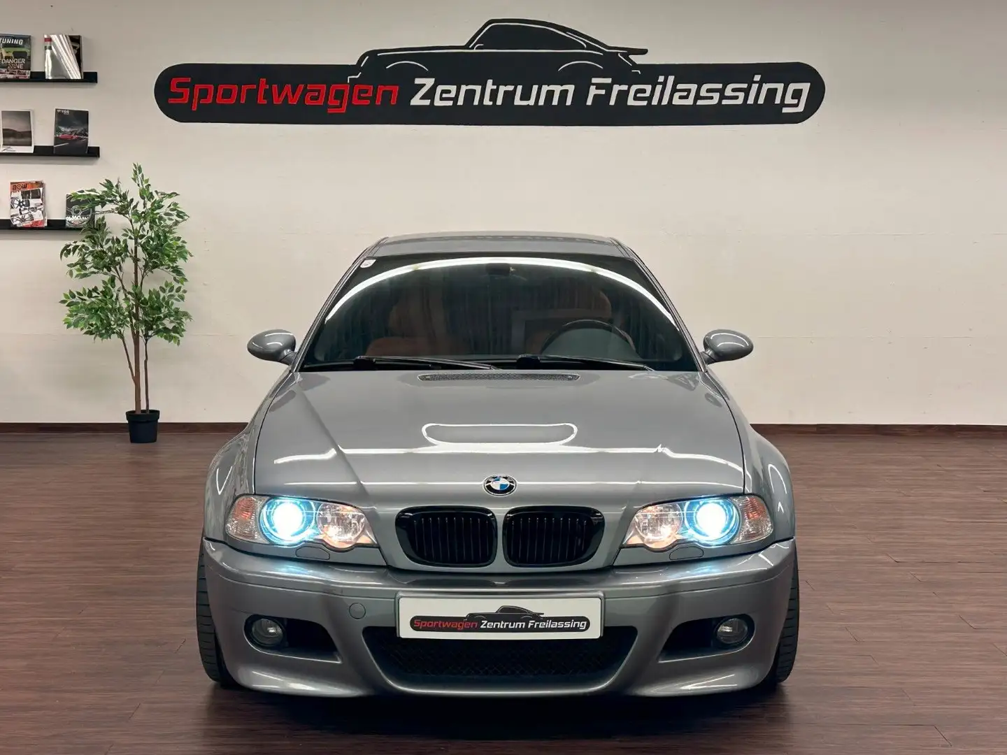 BMW M3 Coupe Zimt Lederausstattung / TRAUMZUSTAND Grijs - 2