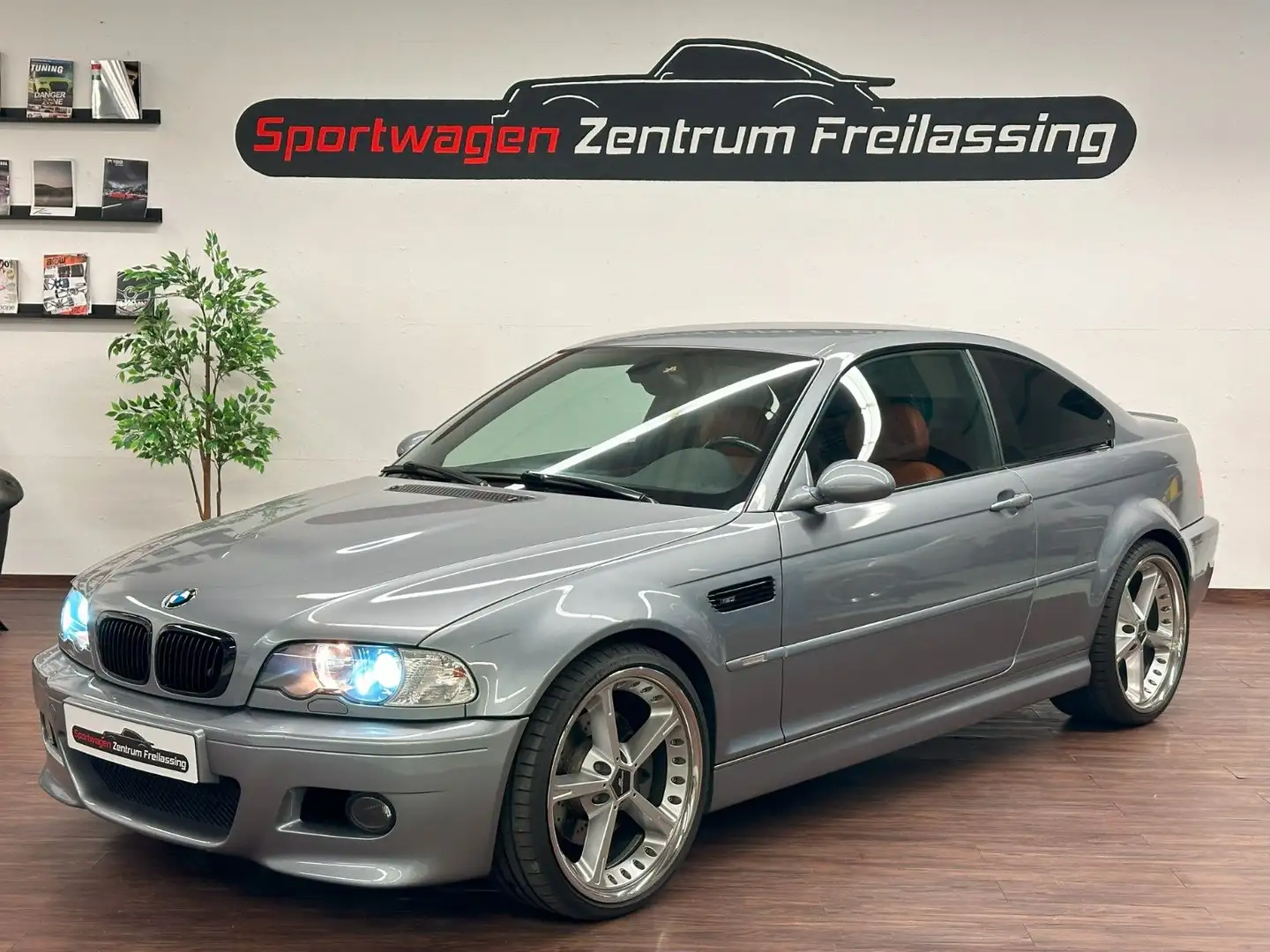 BMW M3 Coupe Zimt Lederausstattung / TRAUMZUSTAND Grijs - 1