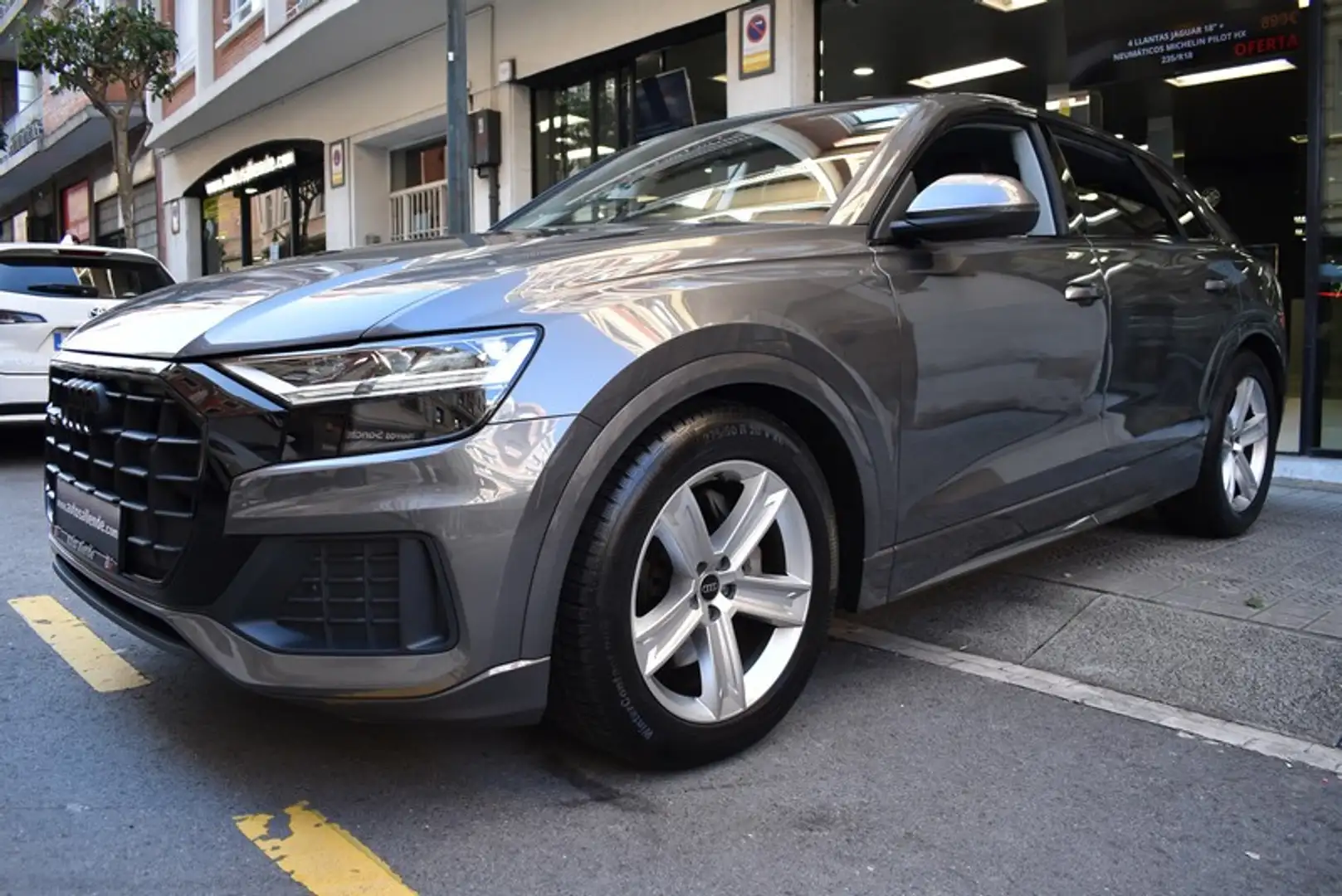 Audi Q8 50 TDI quattro tiptronic Gris - 2