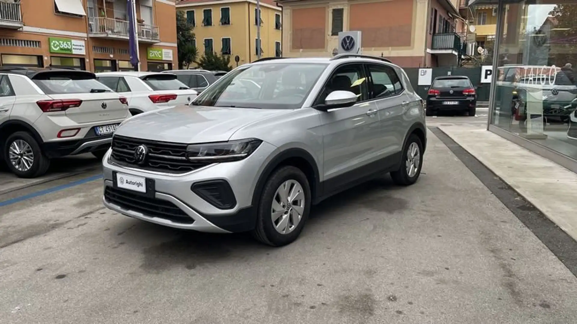 Volkswagen T-Cross 1.0 TSI Life Plateado - 1