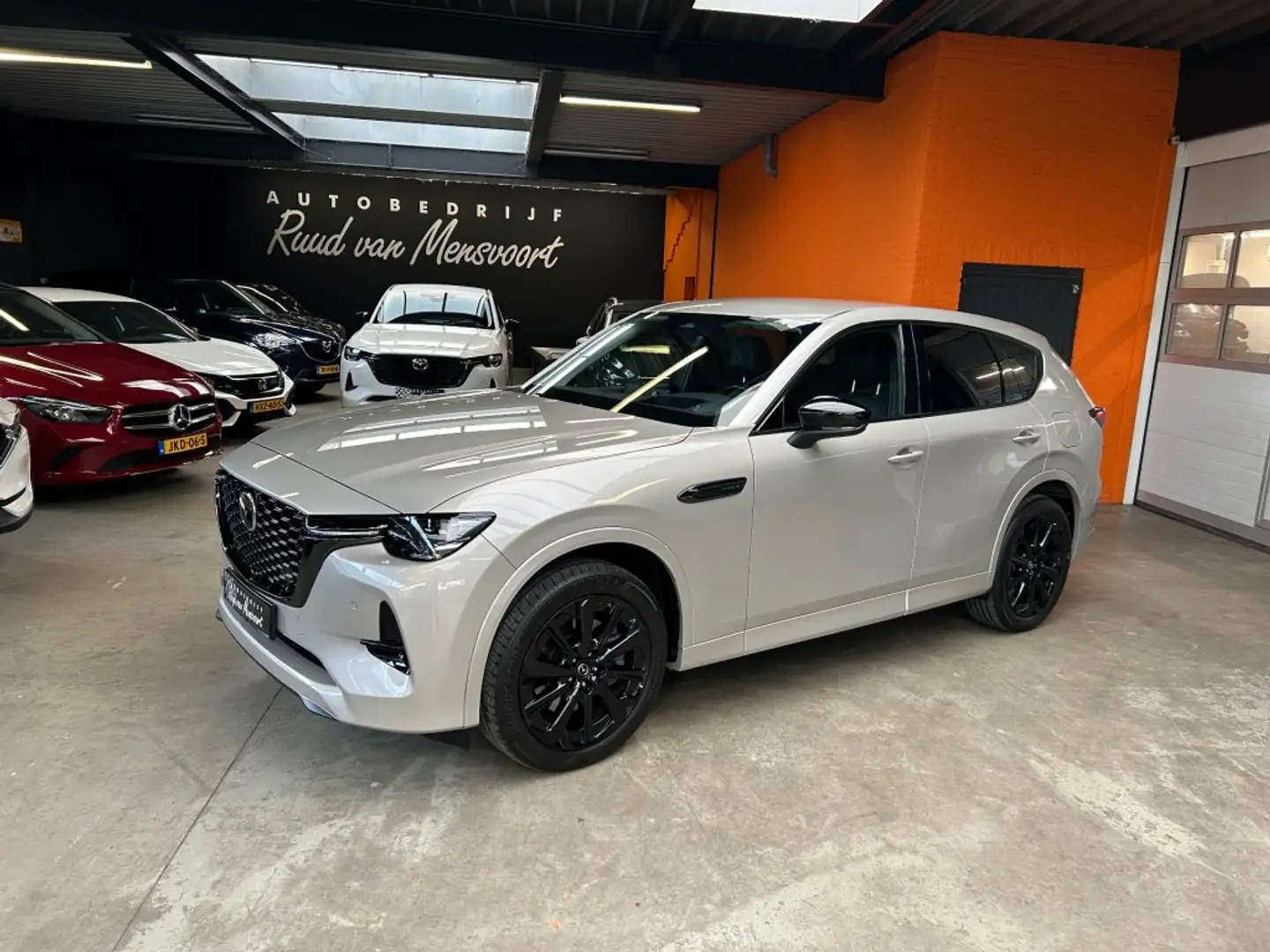 Mazda CX-60 2.5 PHEV HOMURA + / 360 Camera / Ad-Cruise / Bose Gris - 1