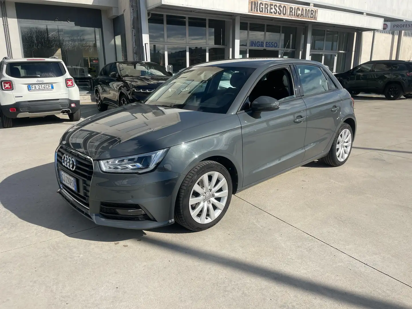Audi A1 A1 Sportback Sportback 1.4 tdi Design Plus Grigio - 1