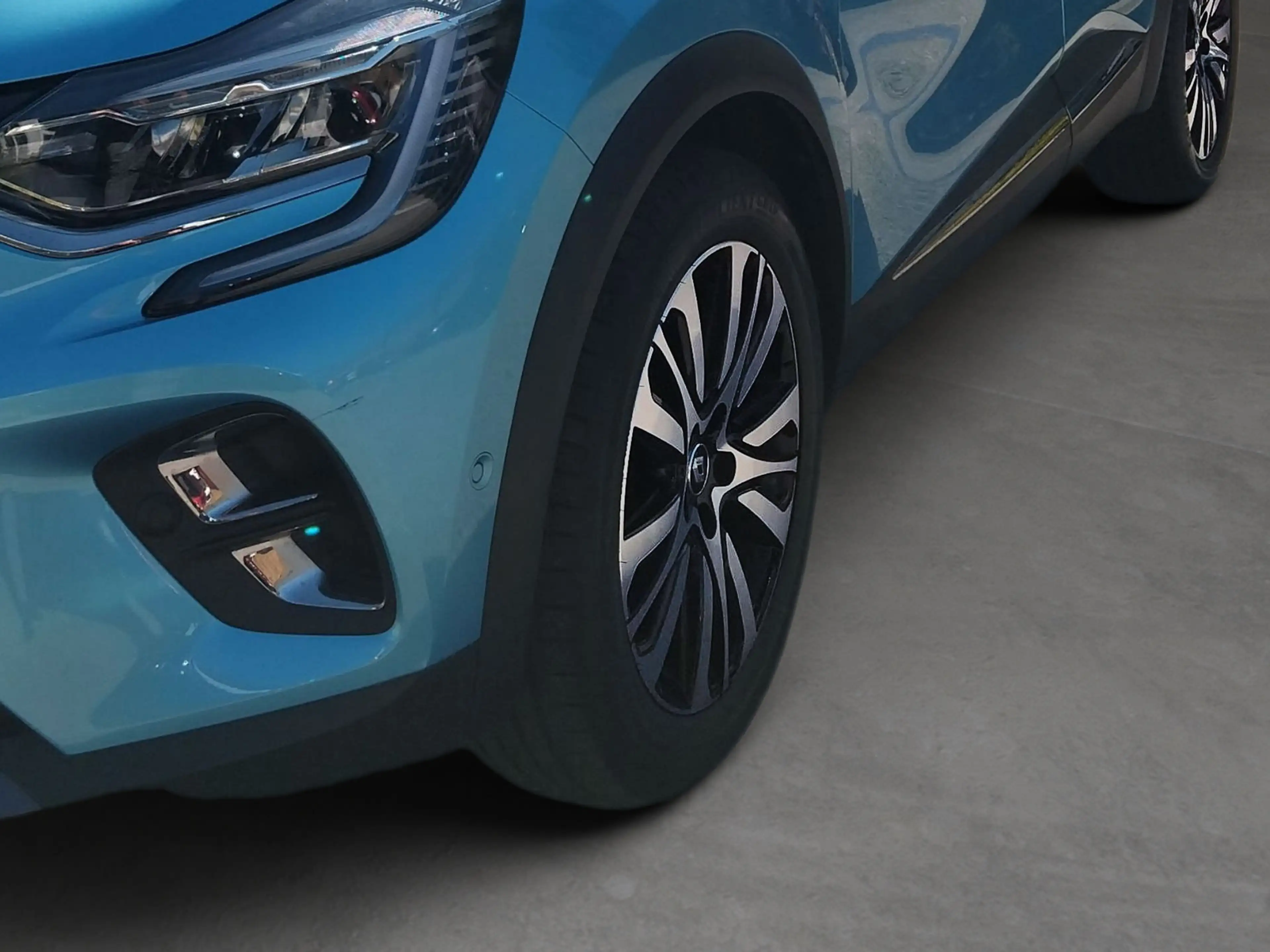Renault Captur CAPTUR Initiale Paris TCe 140 EDC — photo 10