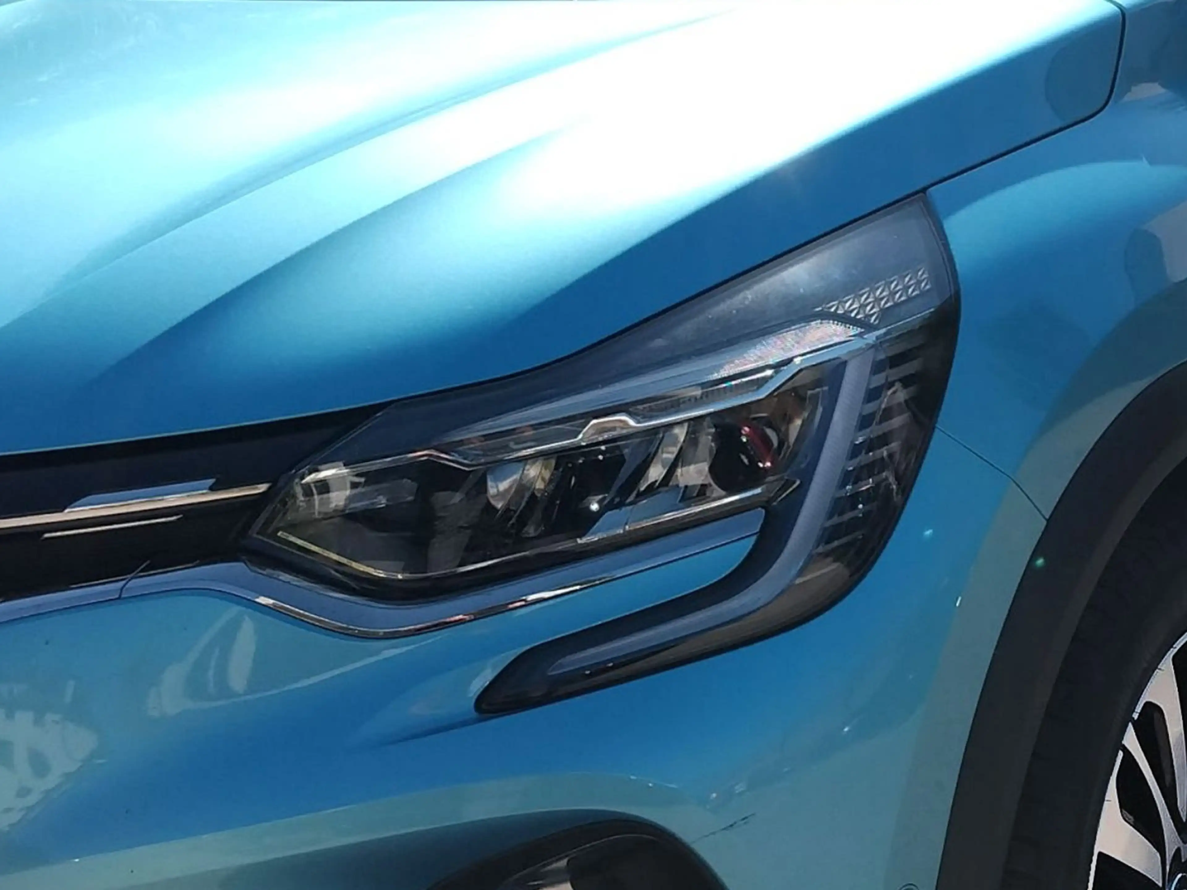 Renault Captur CAPTUR Initiale Paris TCe 140 EDC — photo 9