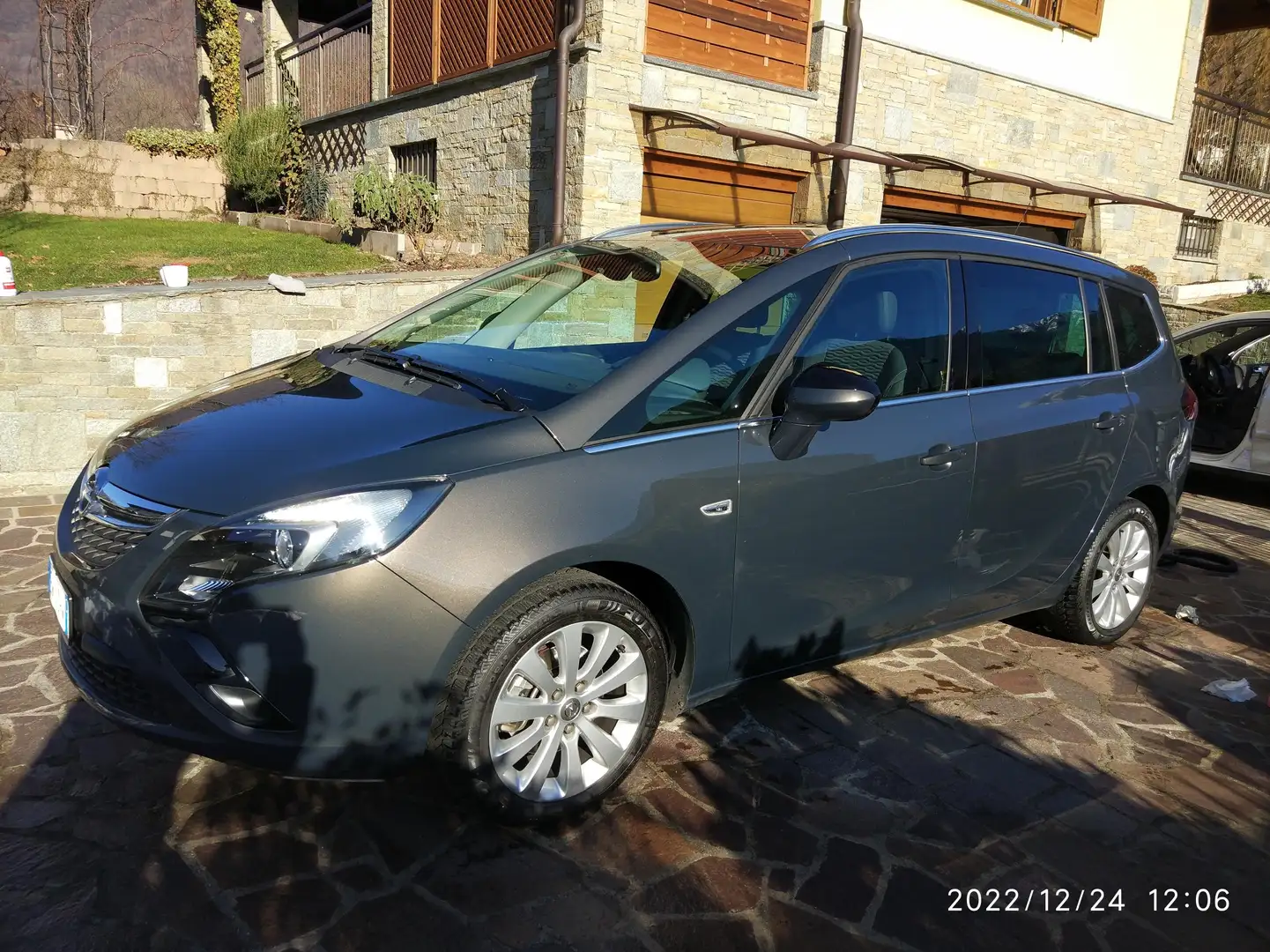 Opel Zafira Tourer Zafira Tourer 2.0 cdti Cosmo 110cv Grigio - 1