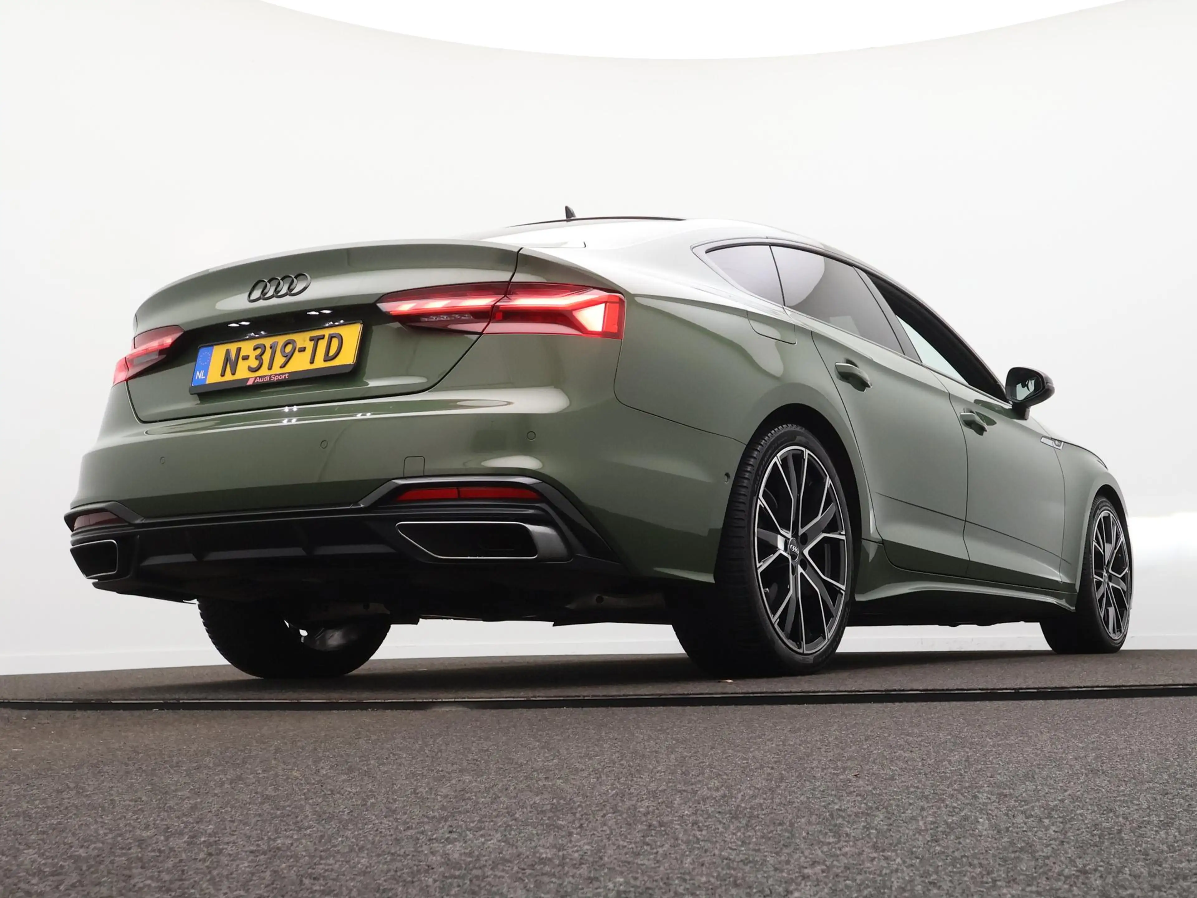Audi A5 Sportback 35 TFSI S edition Competition Matrix LED — photo 11