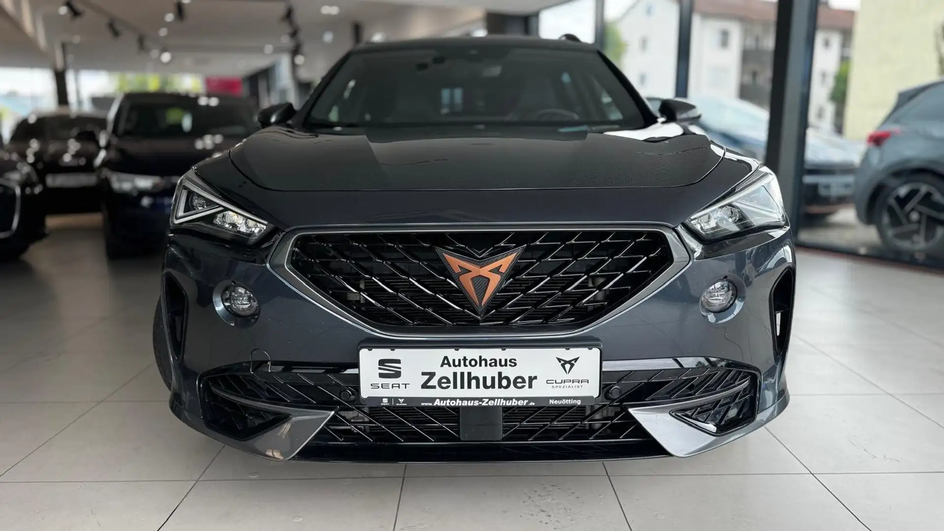 CUPRA Formentor VZ 2.0TSI 4D DSG *AHK*Beats*Leder* Grau - 2