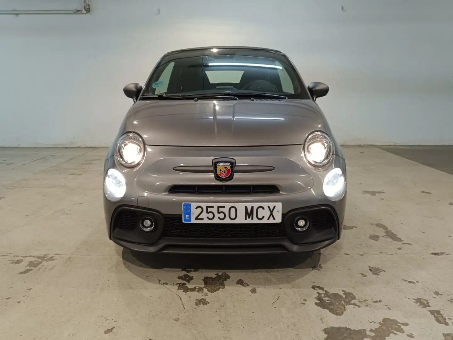 Abarth 695C 1.4T JET 132KW Gris - 2