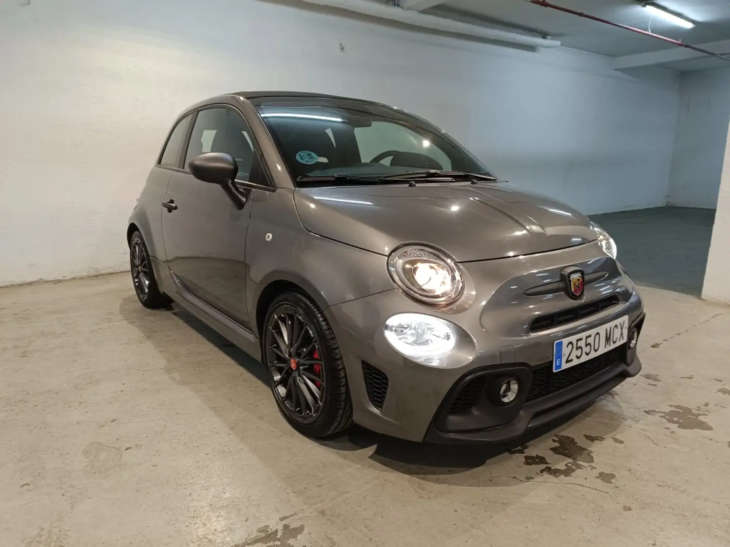 Abarth 695C 1.4T JET 132KW Gris - 1