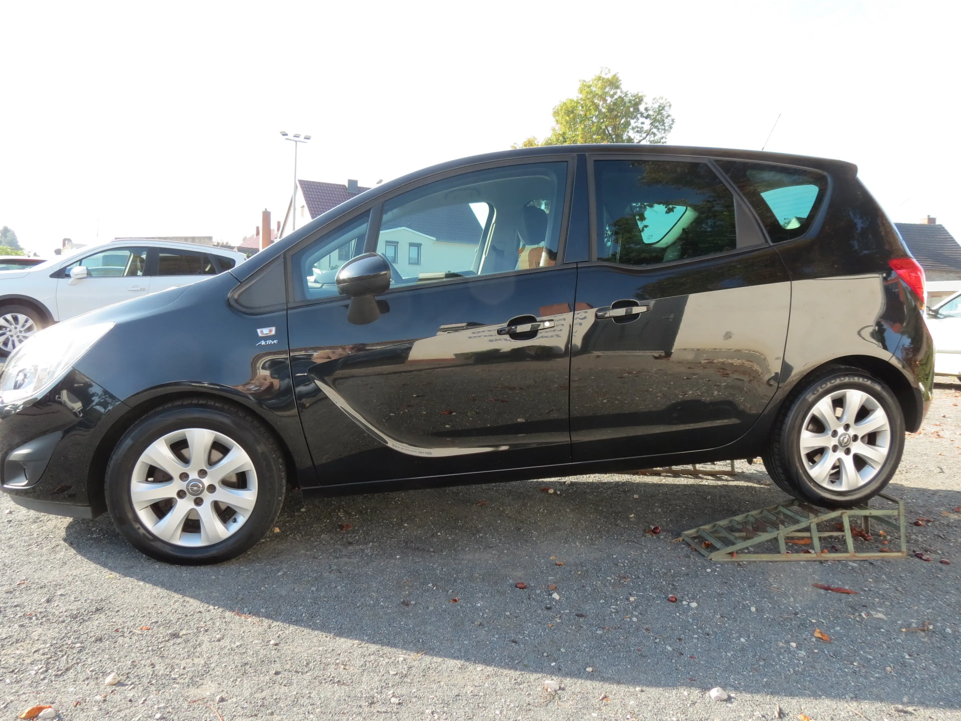 Opel Meriva Active 1.Hand!! PDC!!SHZ!!LHZ!! Vieles mehr!! — photo 4