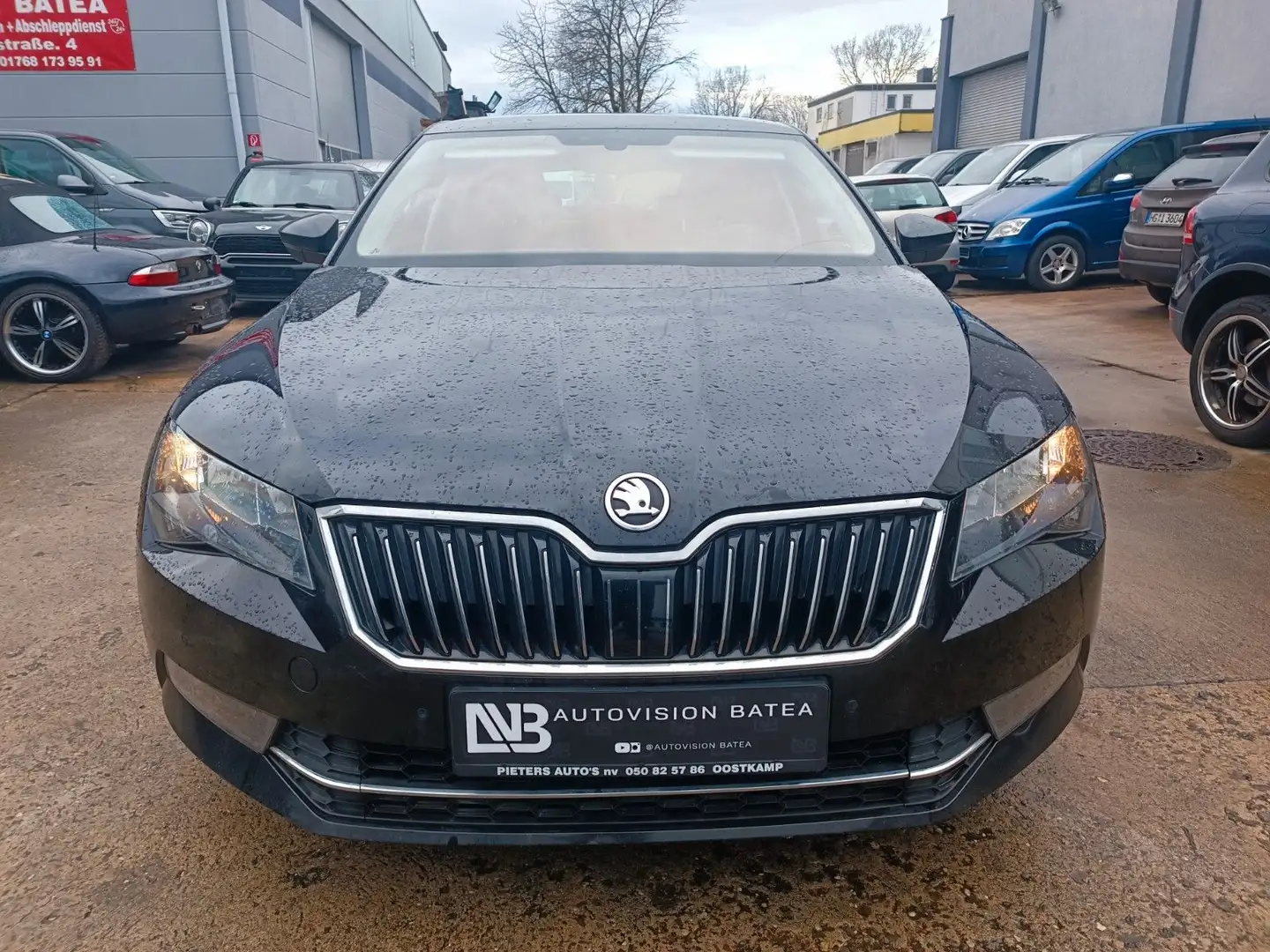 Skoda Superb 1.6 TDI SCR GreenLine,ALU,AHK,NAVI,KAMERA Schwarz - 2
