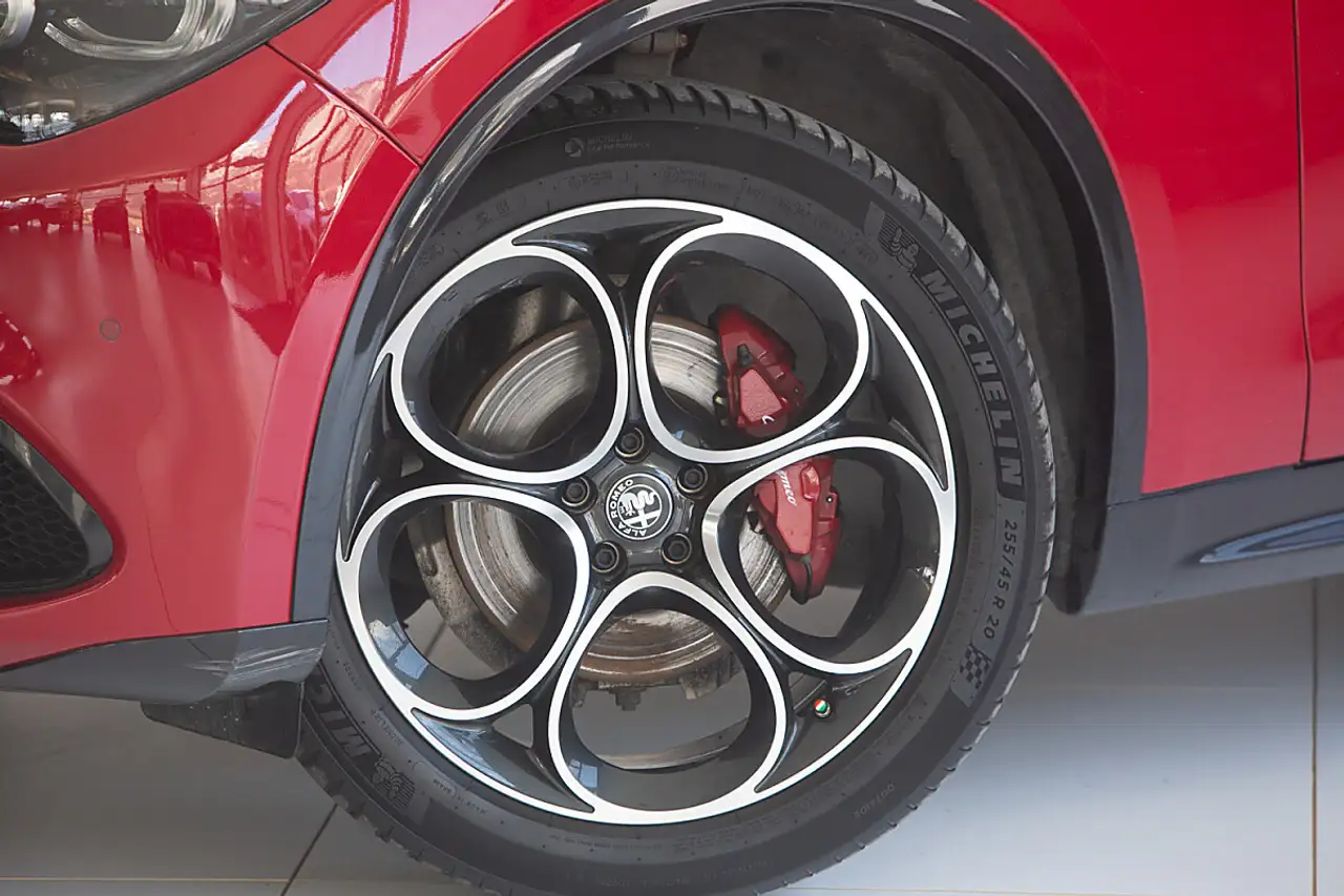 Alfa Romeo Stelvio 2024