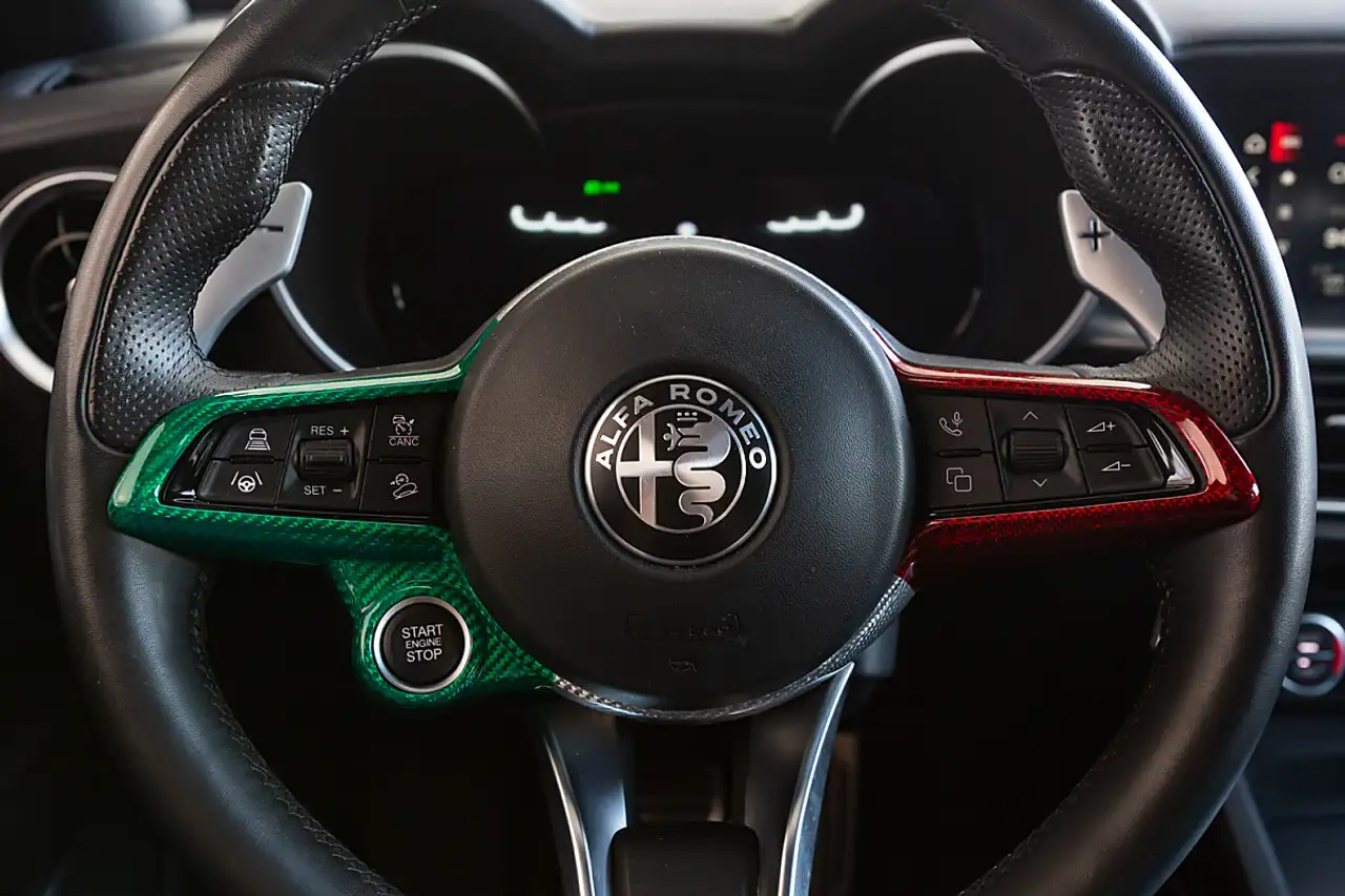 Alfa Romeo Stelvio 2024 — фото 6