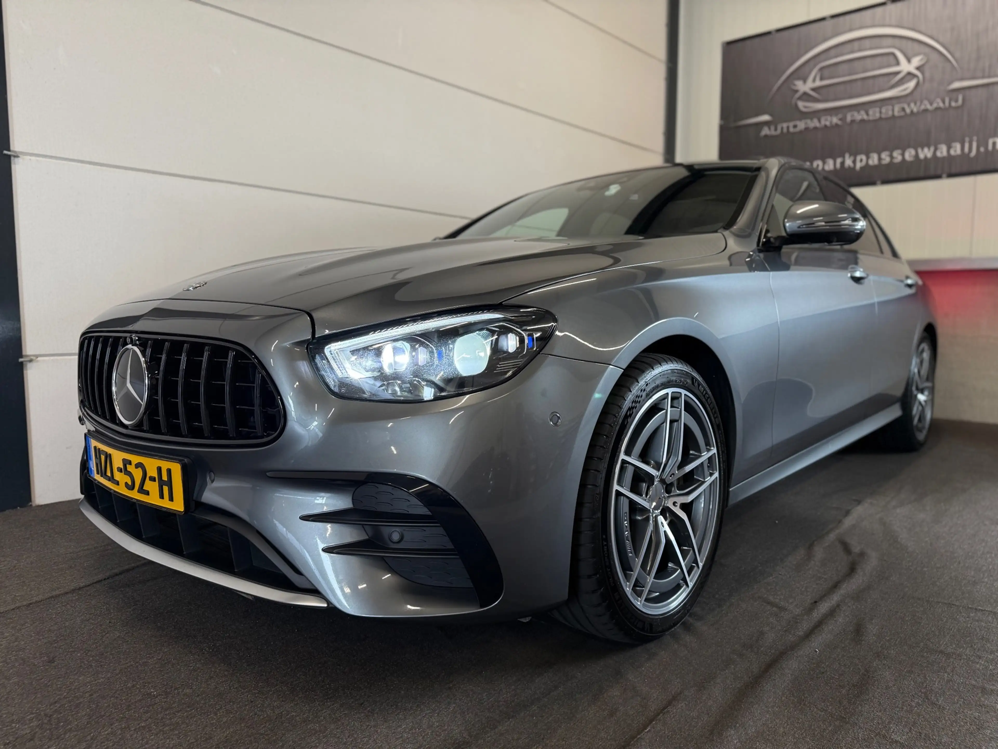 Mercedes-Benz E 53 AMG 4MATIC+ Pano, ACC, Apple Carplay, 360° Camera, Sfe — photo 3