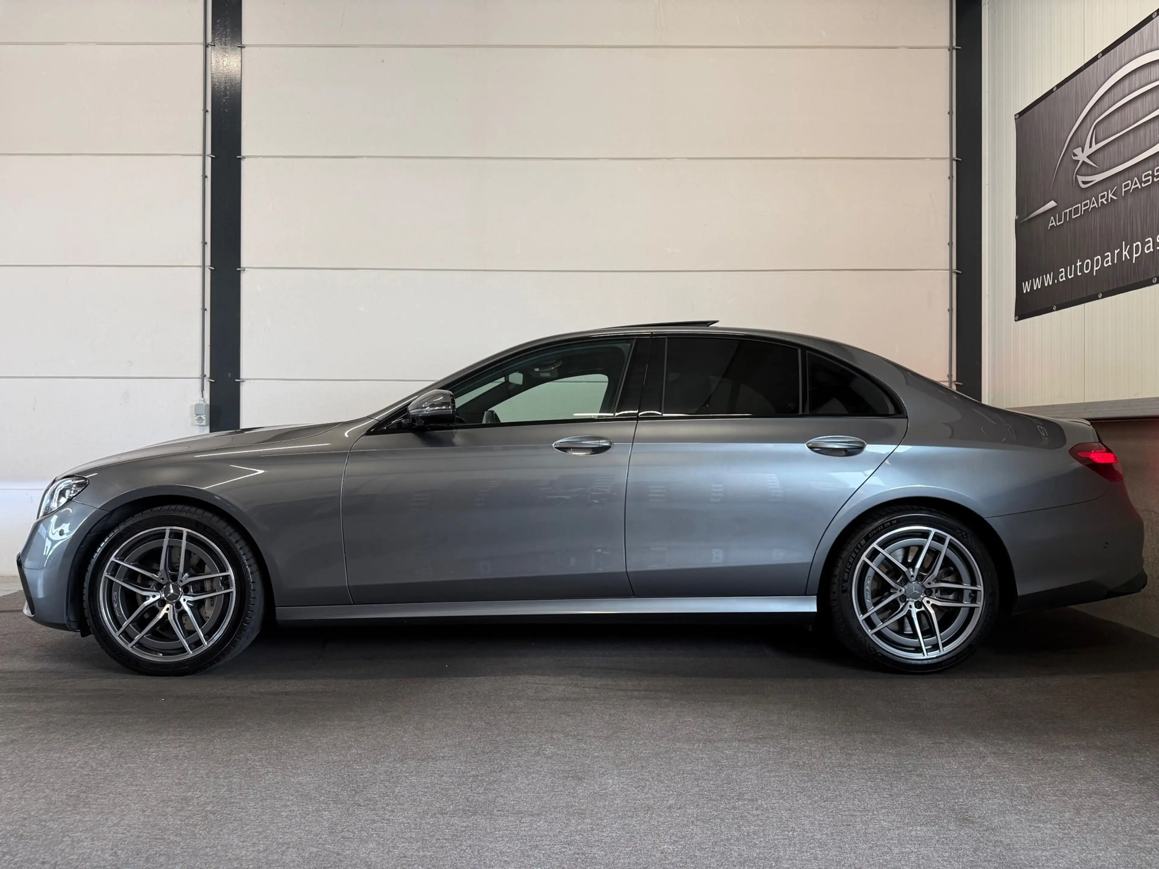 Mercedes-Benz E 53 AMG 4MATIC+ Pano, ACC, Apple Carplay, 360° Camera, Sfe — photo 4