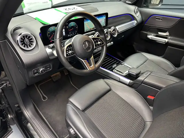 Mercedes-Benz GLB view 16