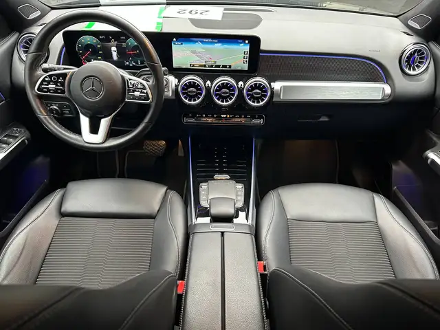 Mercedes-Benz GLB view 12