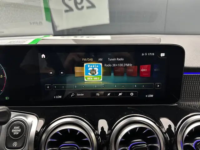 Mercedes-Benz GLB view 24